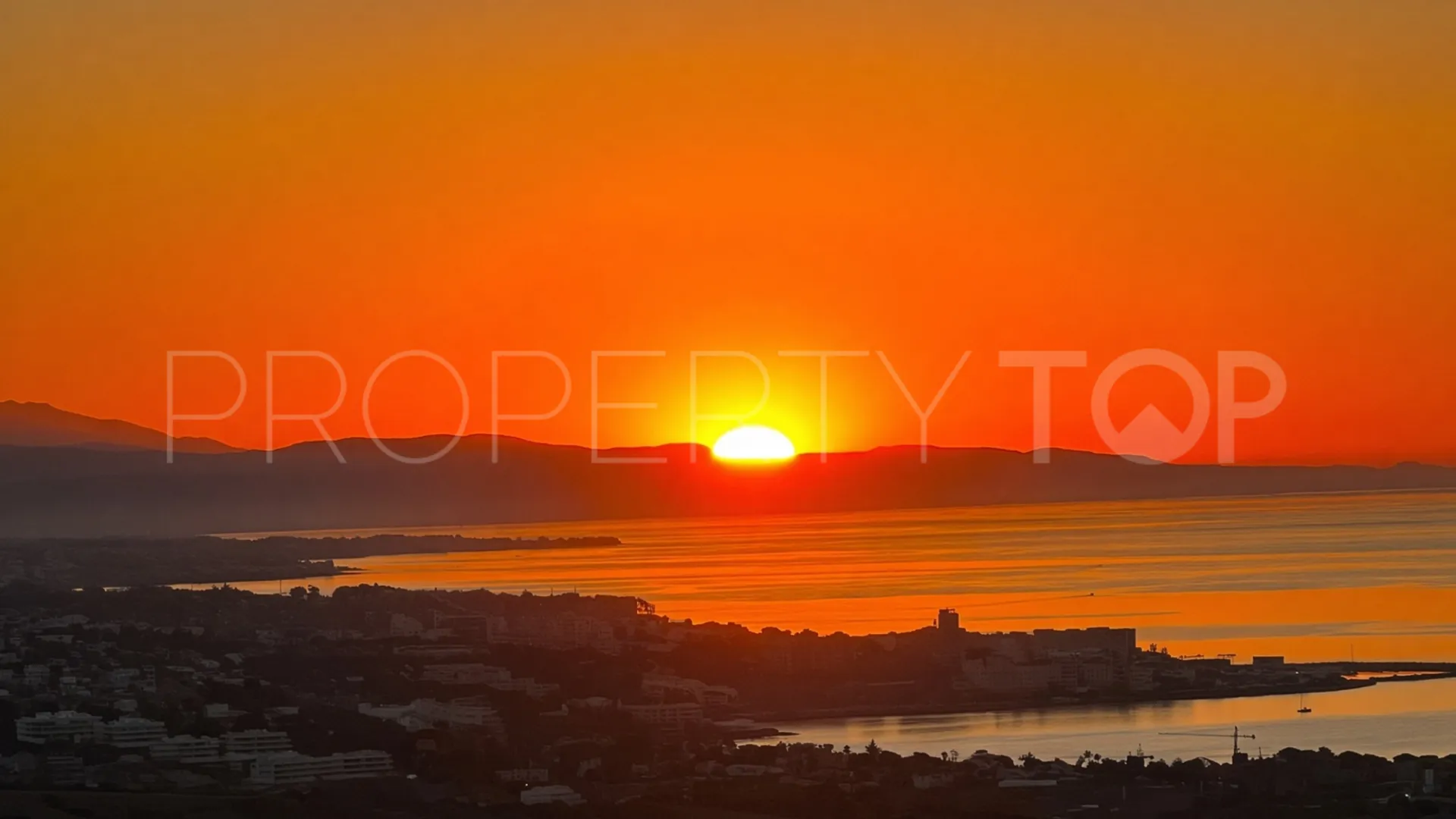 For sale Hacienda de Casares 3 bedrooms duplex penthouse