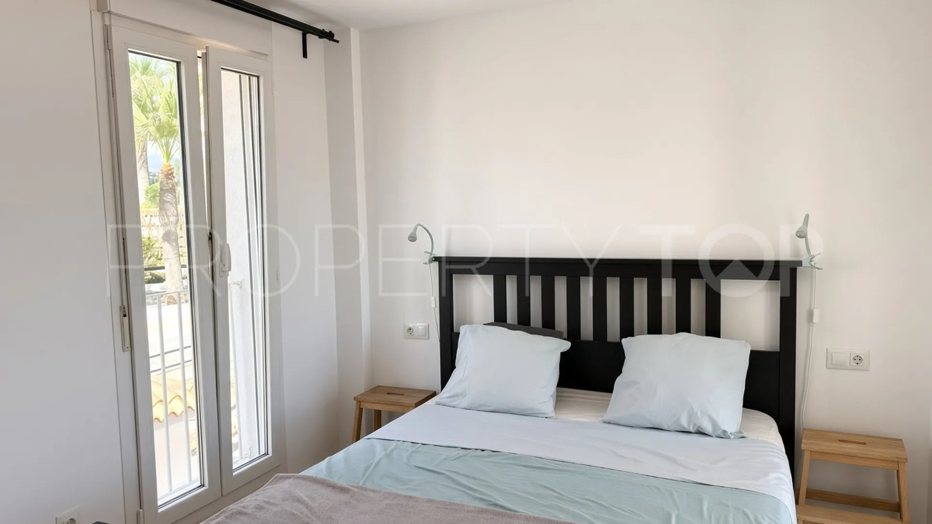 Alcorrín duplex penthouse for sale