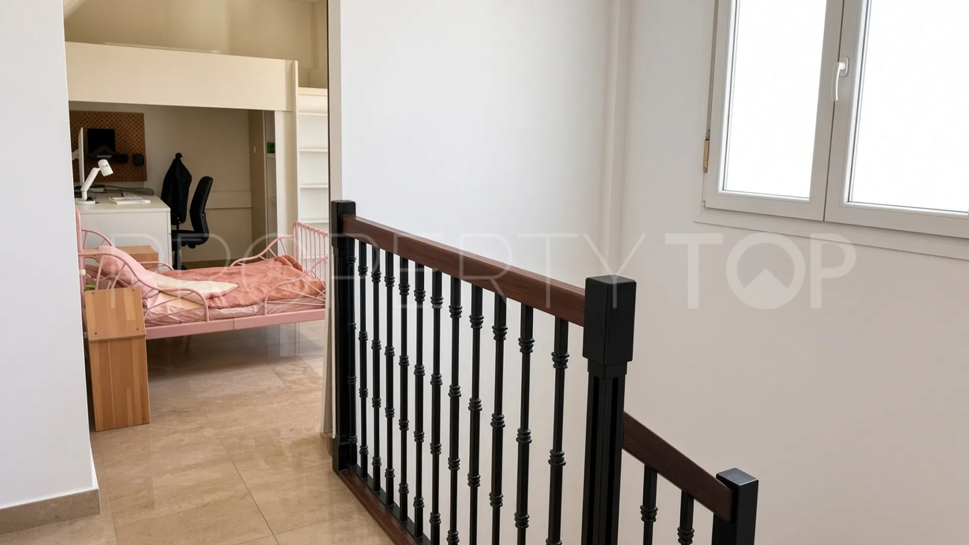 Alcorrín duplex penthouse for sale