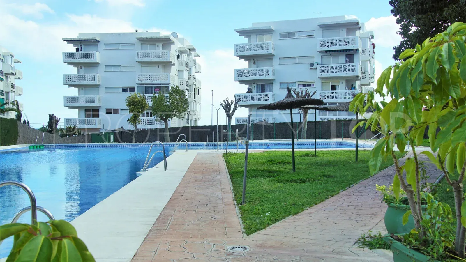 For sale Parque Antena 1 bedroom ground floor apartment