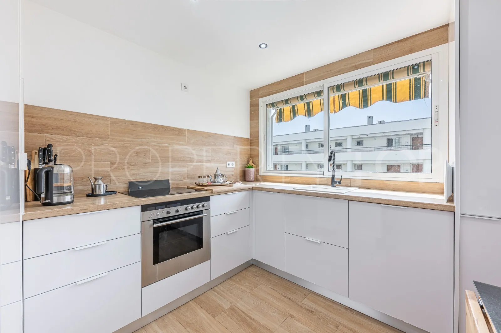 Apartamento en venta de 3 dormitorios en Guadalmina Alta