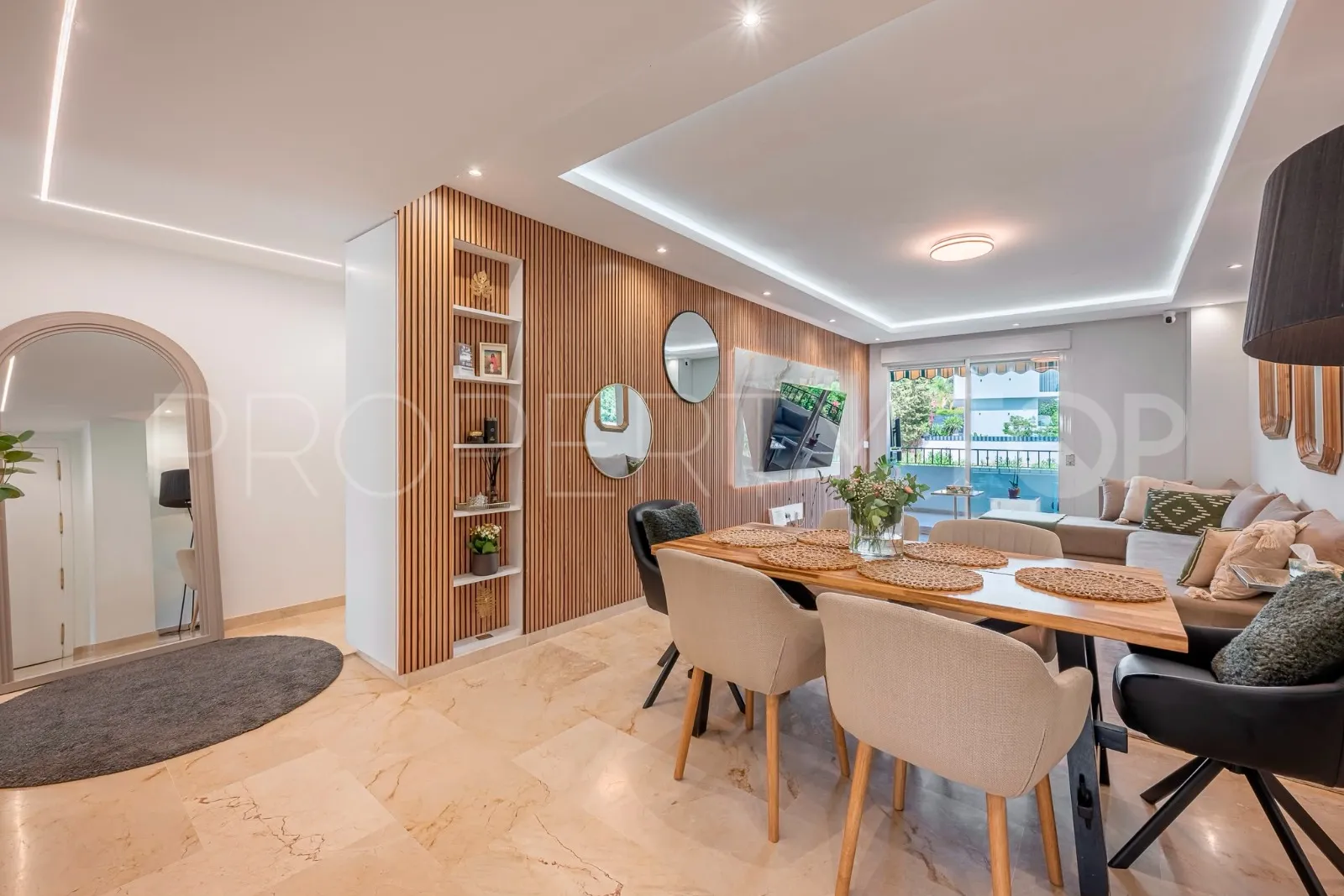 Apartamento en venta de 3 dormitorios en Guadalmina Alta
