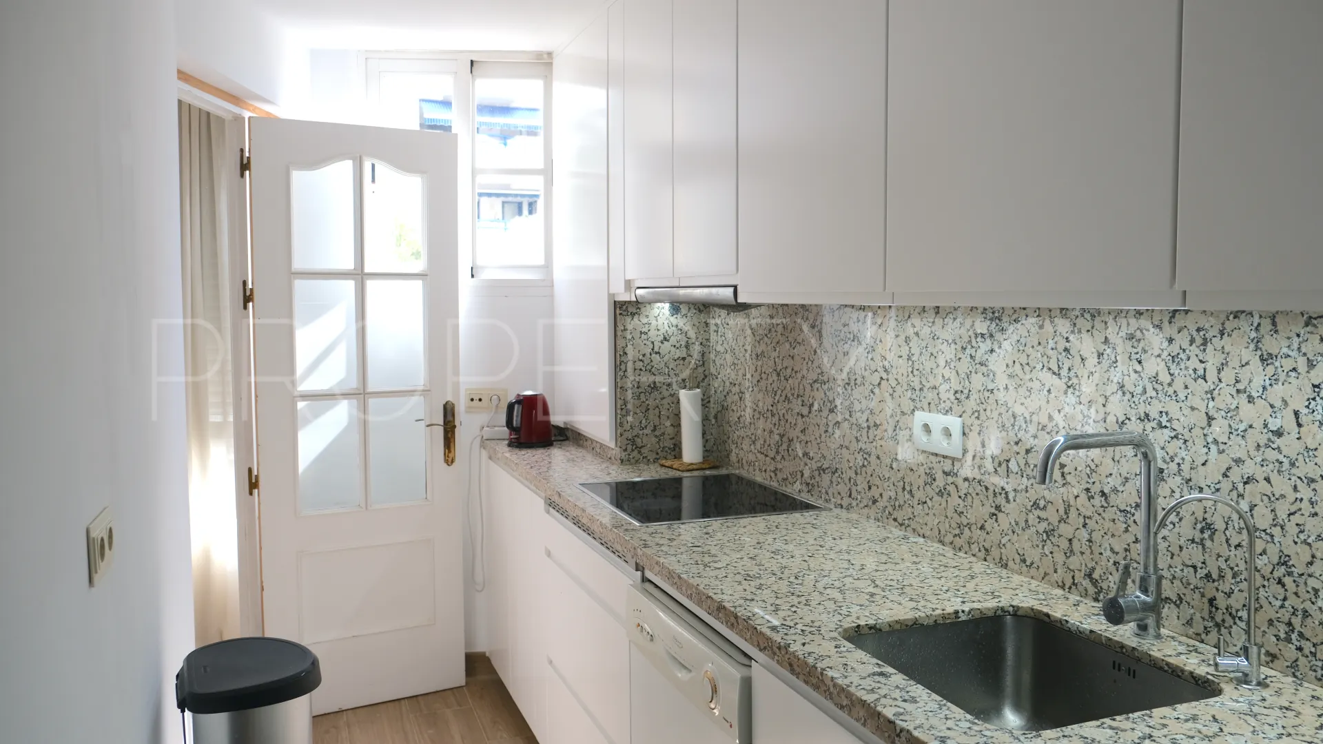 Playa Bajadilla - Puertos, apartamento a la venta con 3 dormitorios