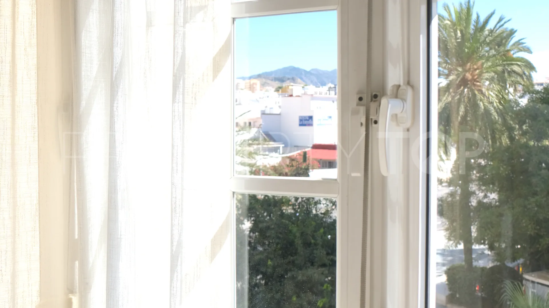 Playa Bajadilla - Puertos, apartamento a la venta con 3 dormitorios
