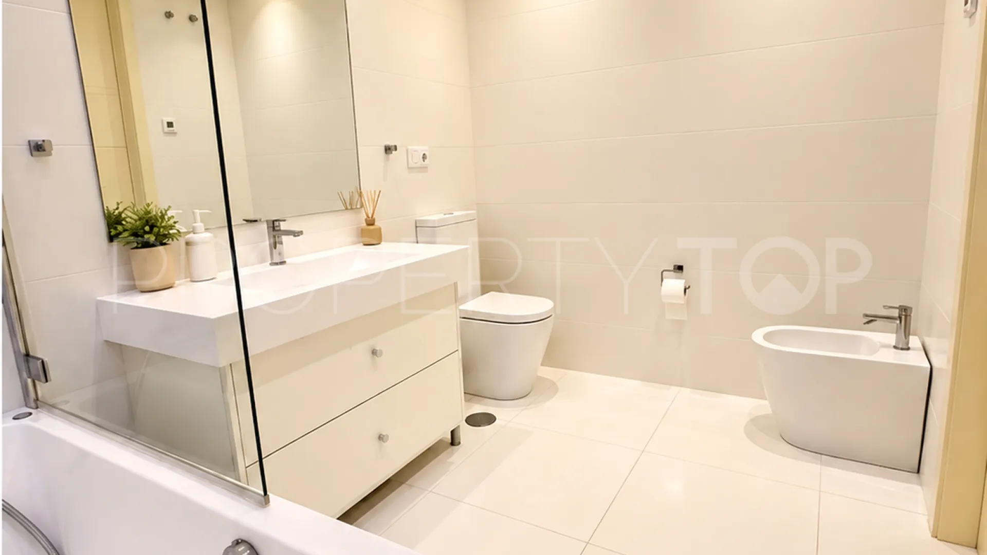 Atico duplex a la venta en Atalaya Hills con 2 dormitorios
