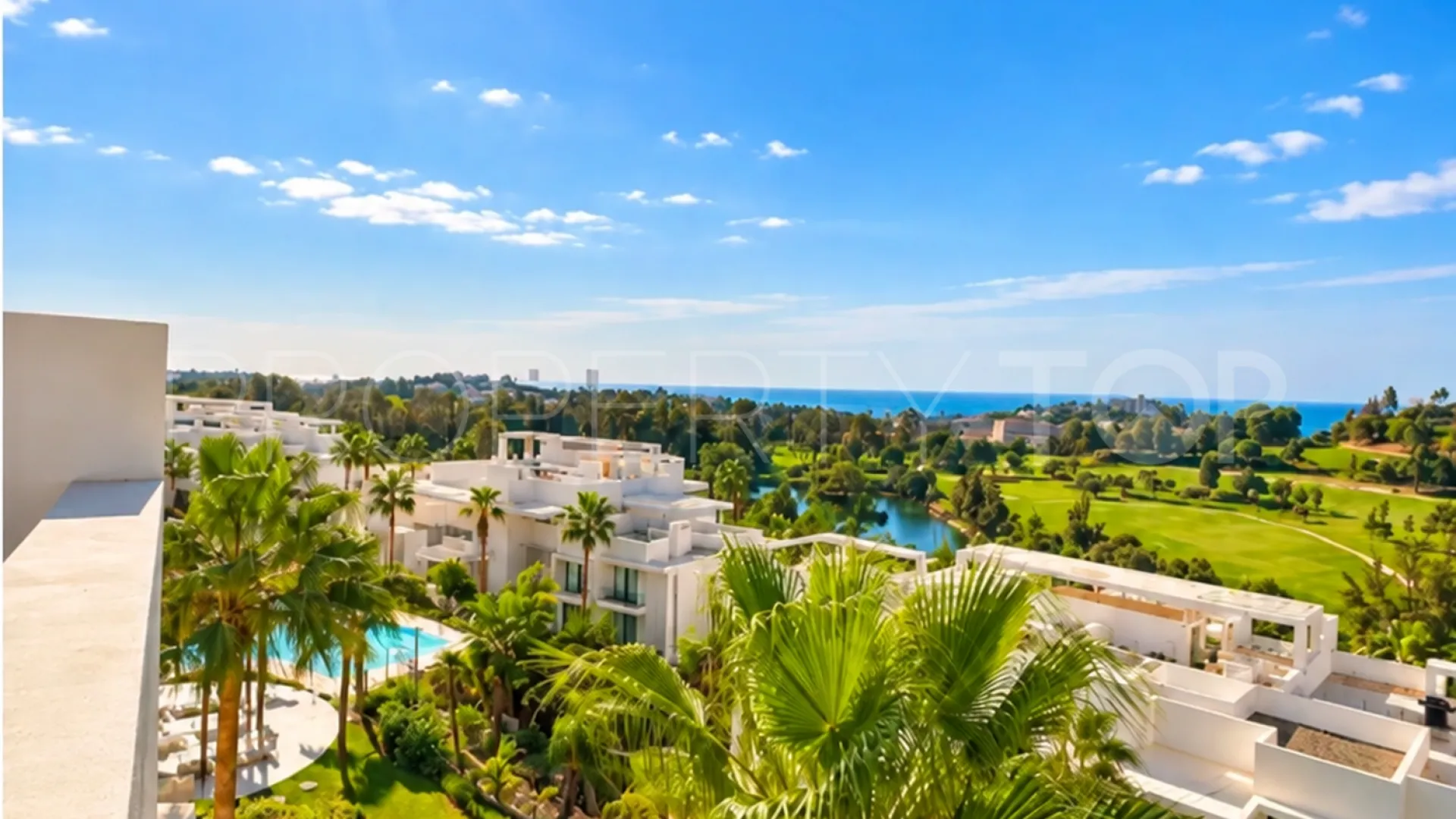 Atico duplex a la venta en Atalaya Hills con 2 dormitorios