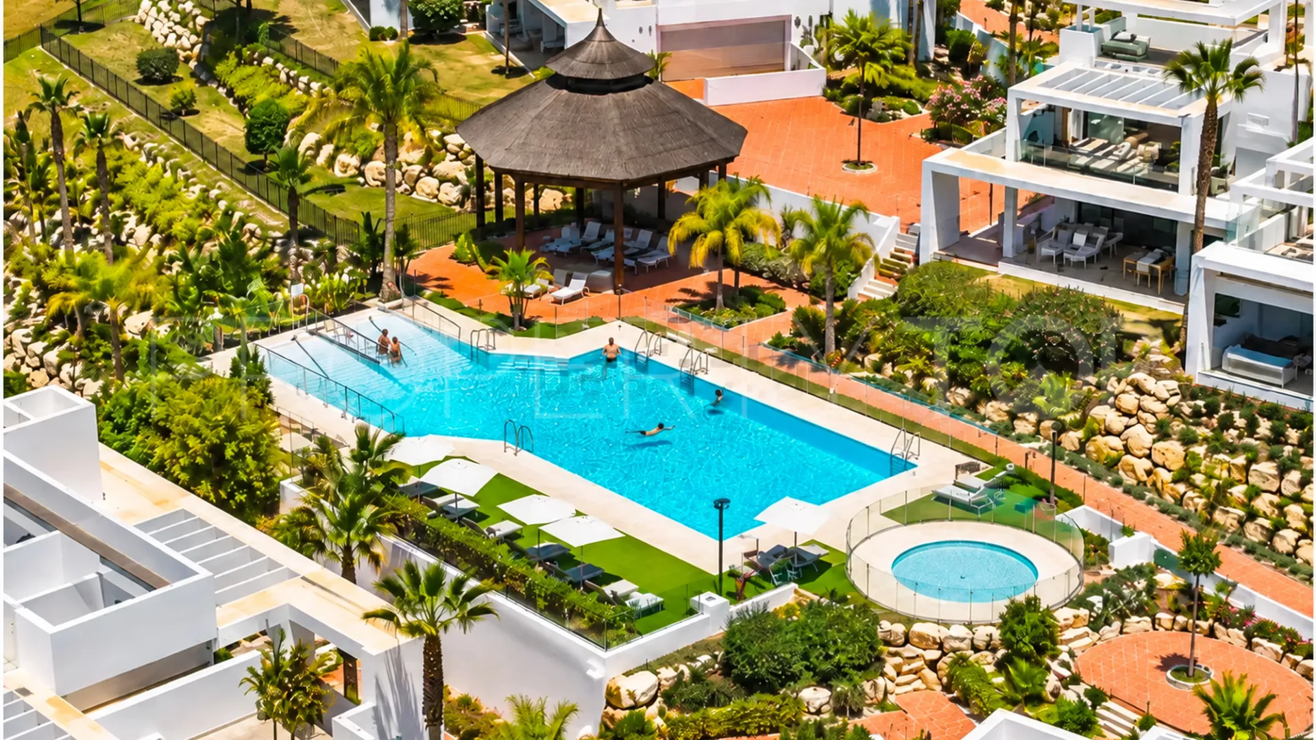 Atico duplex a la venta en Atalaya Hills con 2 dormitorios