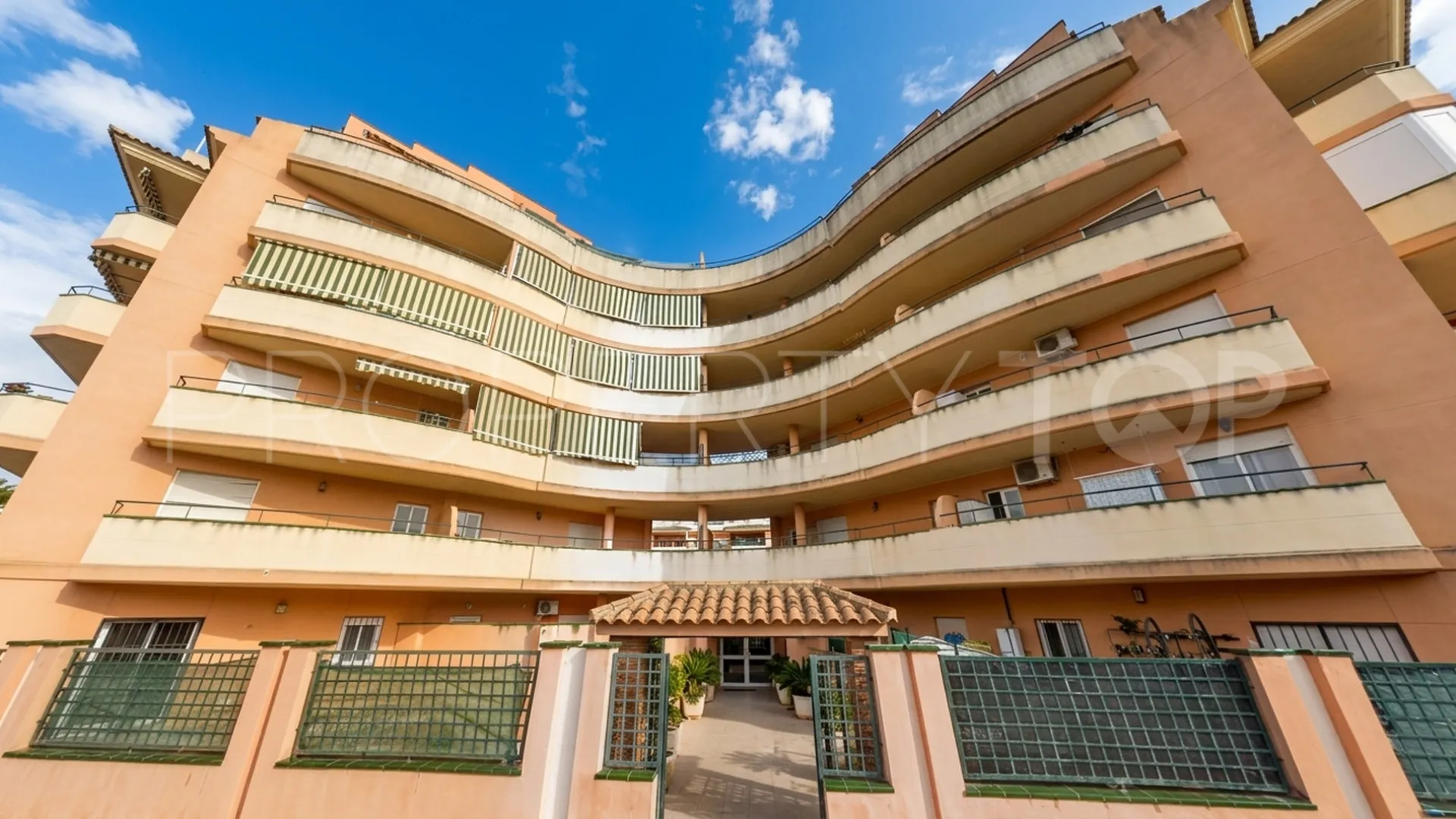 Apartamento planta baja a la venta en Sabinillas