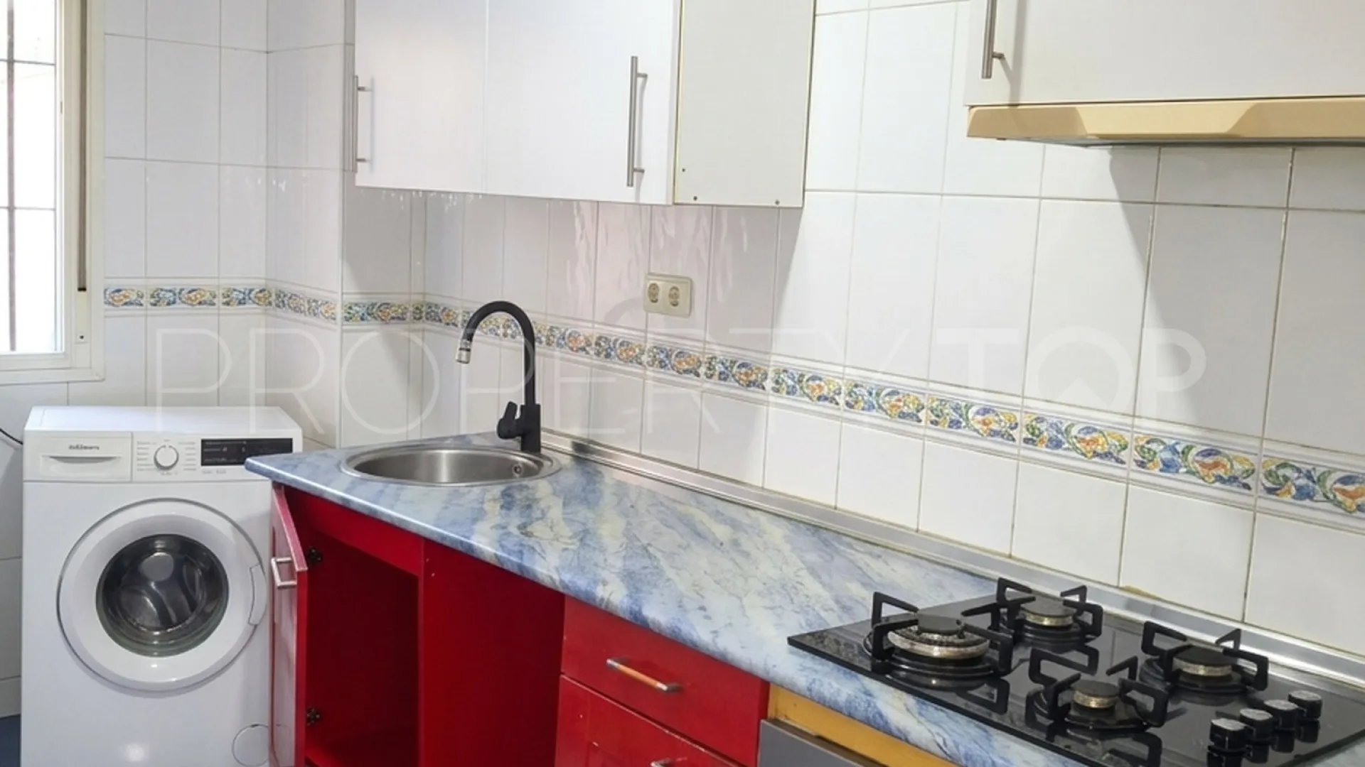 Apartamento planta baja a la venta en Sabinillas