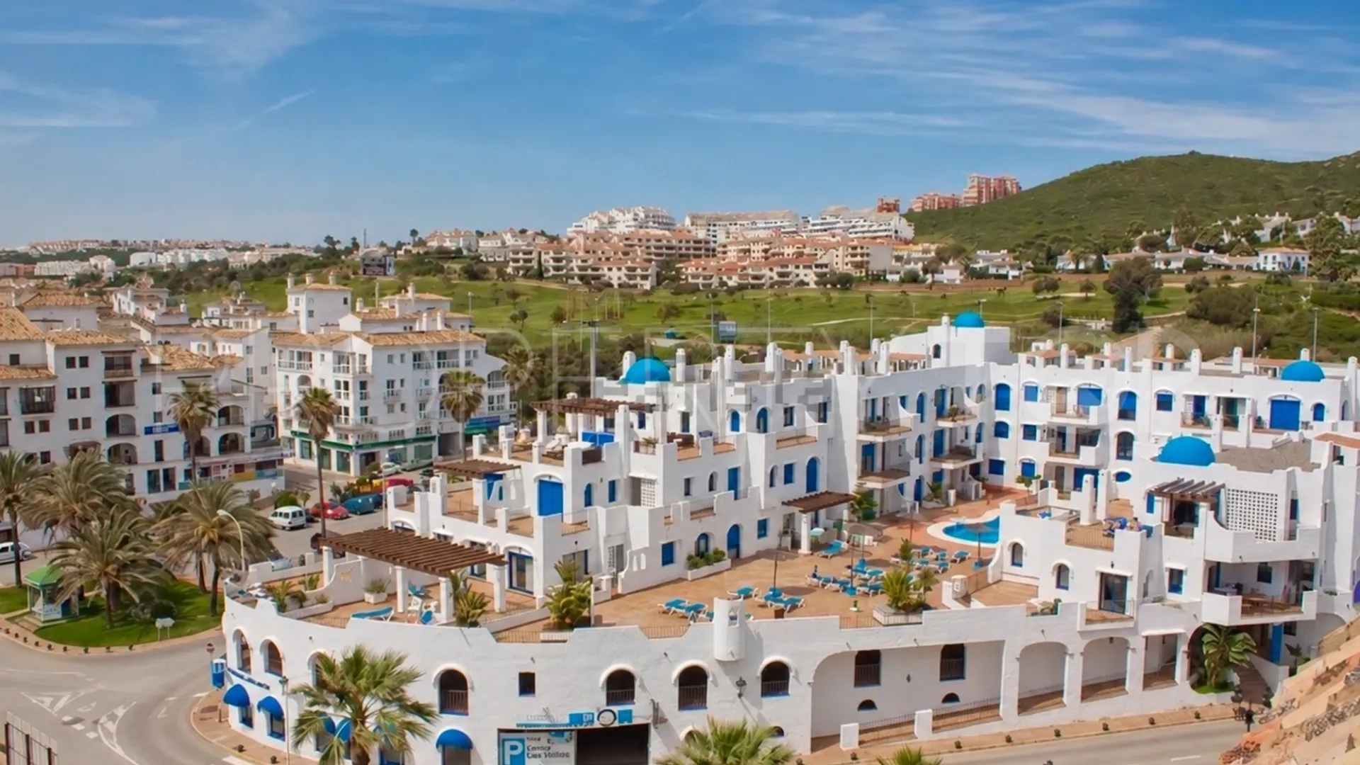 Se vende apartamento en Puerto La Duquesa de 2 dormitorios