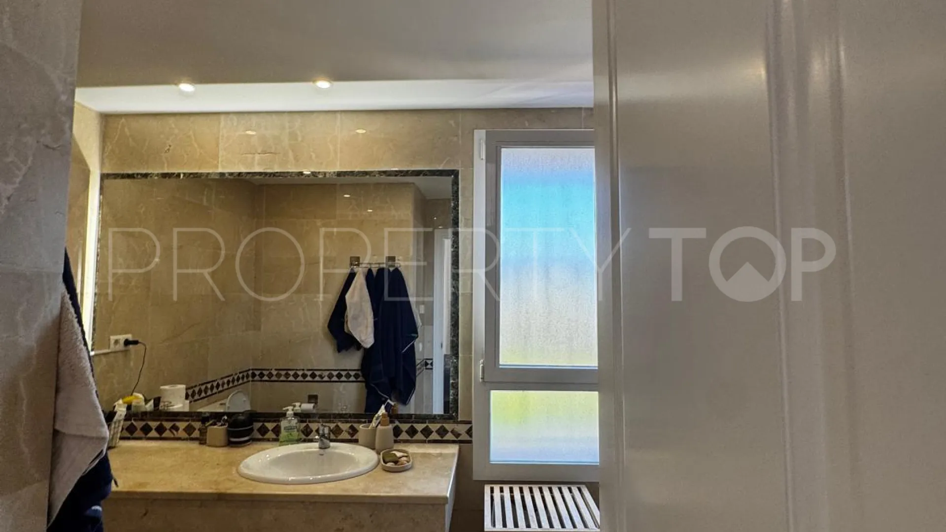 Adosado a la venta de 2 dormitorios en Aloha Lake Village