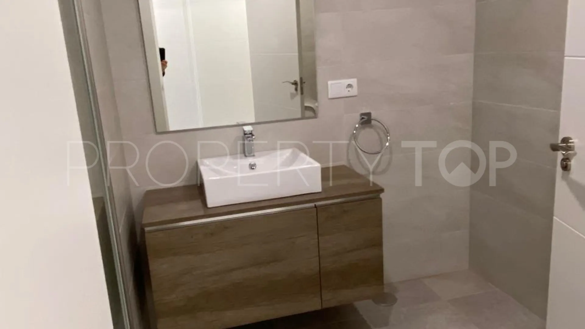 Ground floor apartment for sale in Chullera with 2 bedrooms