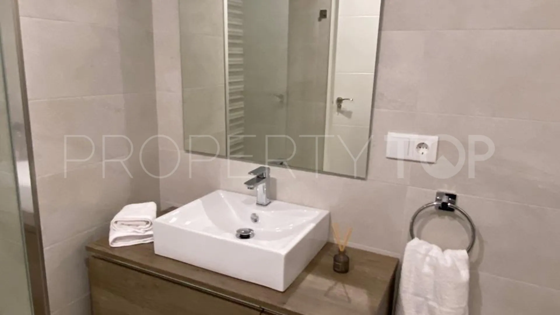 Ground floor apartment for sale in Chullera with 2 bedrooms