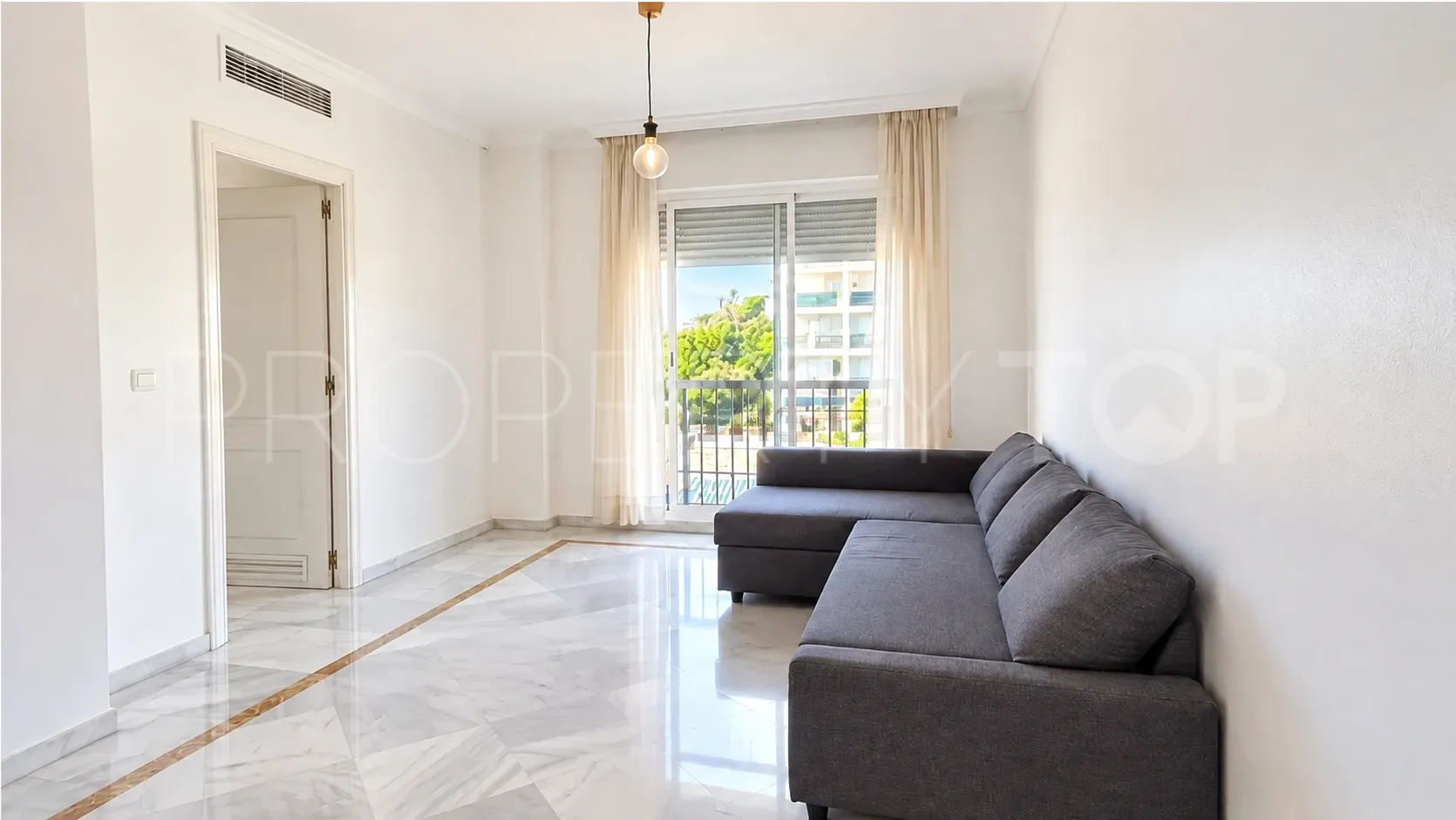 Apartamento en venta de 1 dormitorio en Lorcrimar