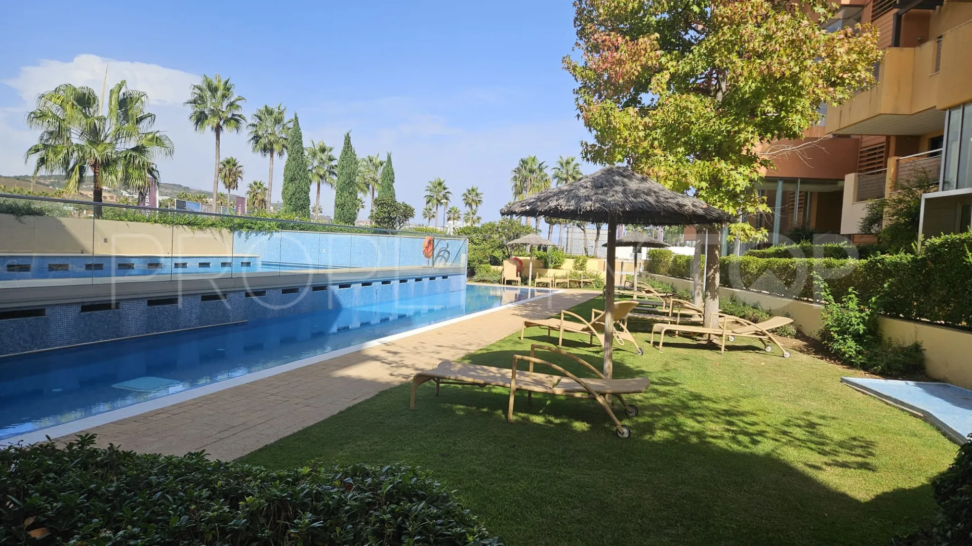 Buy apartment with 2 bedrooms in Sotogrande Marina
