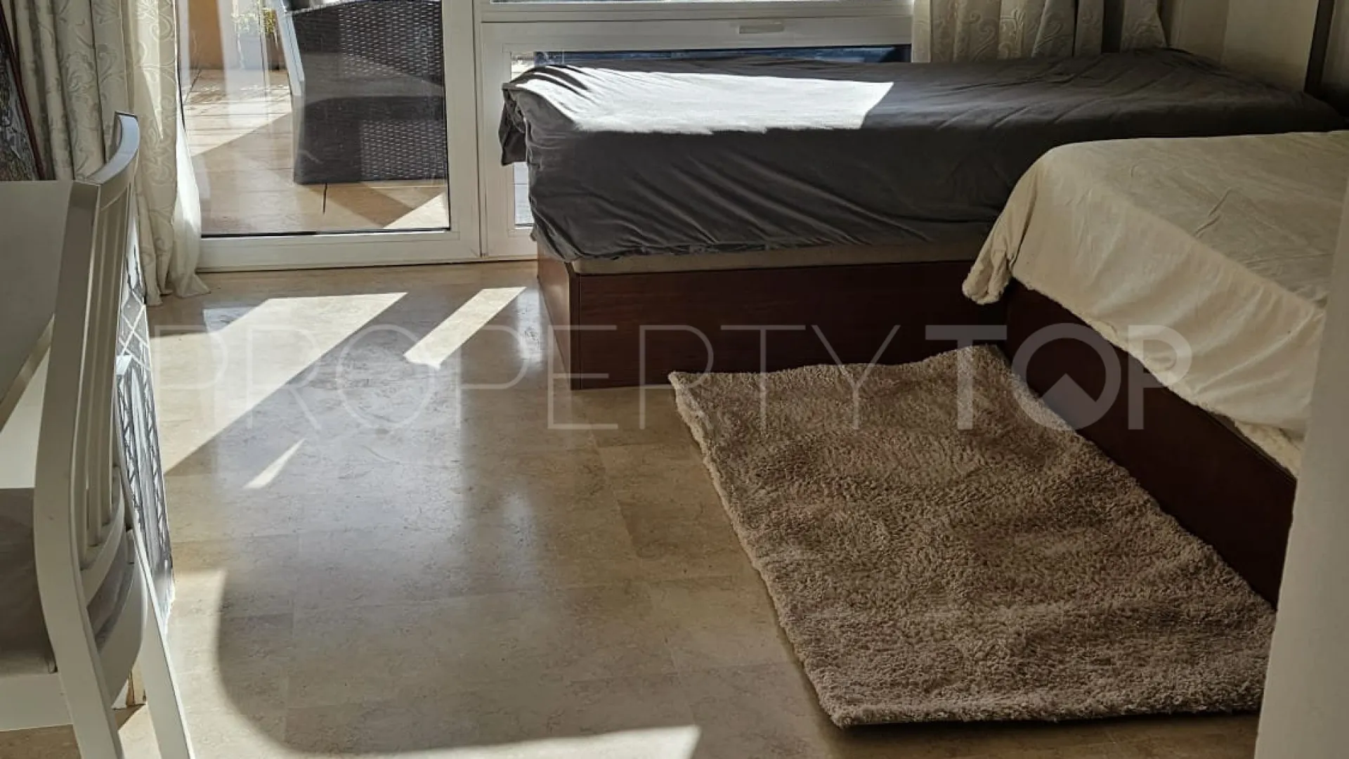 Buy apartment with 2 bedrooms in Sotogrande Marina