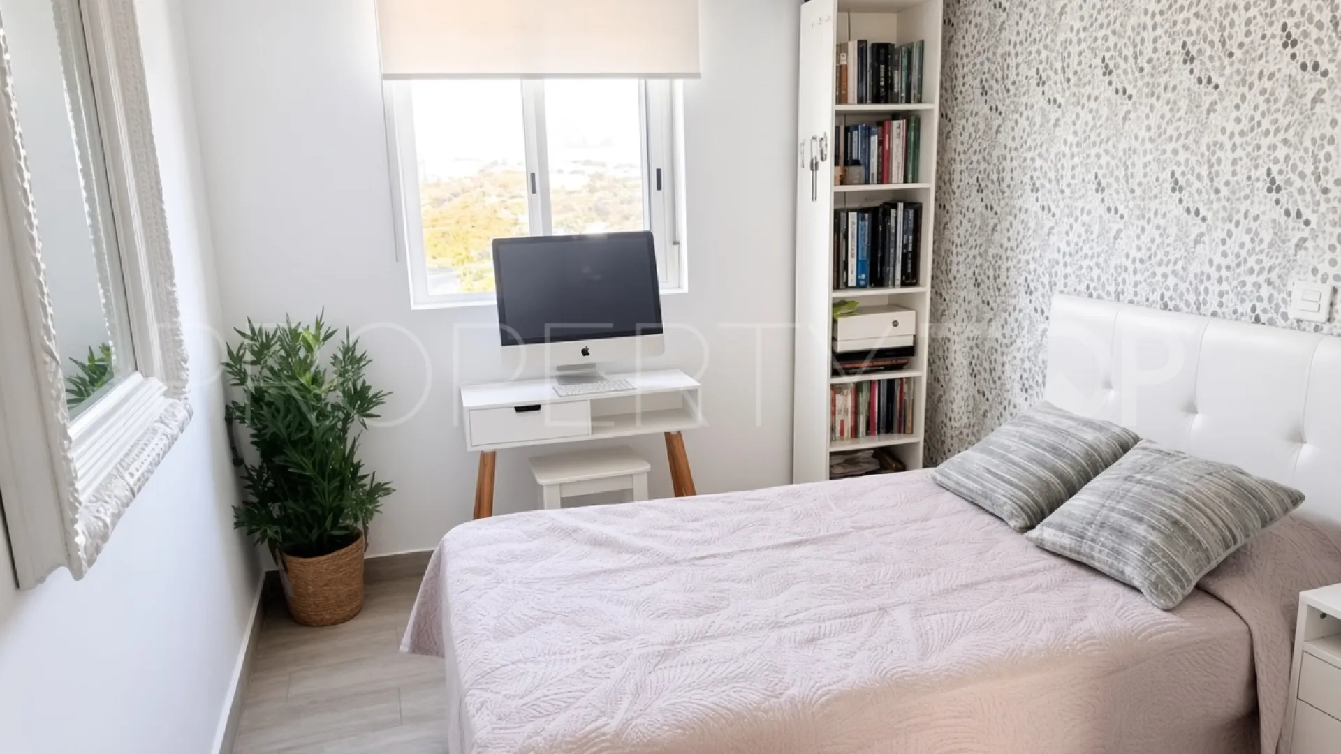Apartamento a la venta en Torreguadiaro con 3 dormitorios