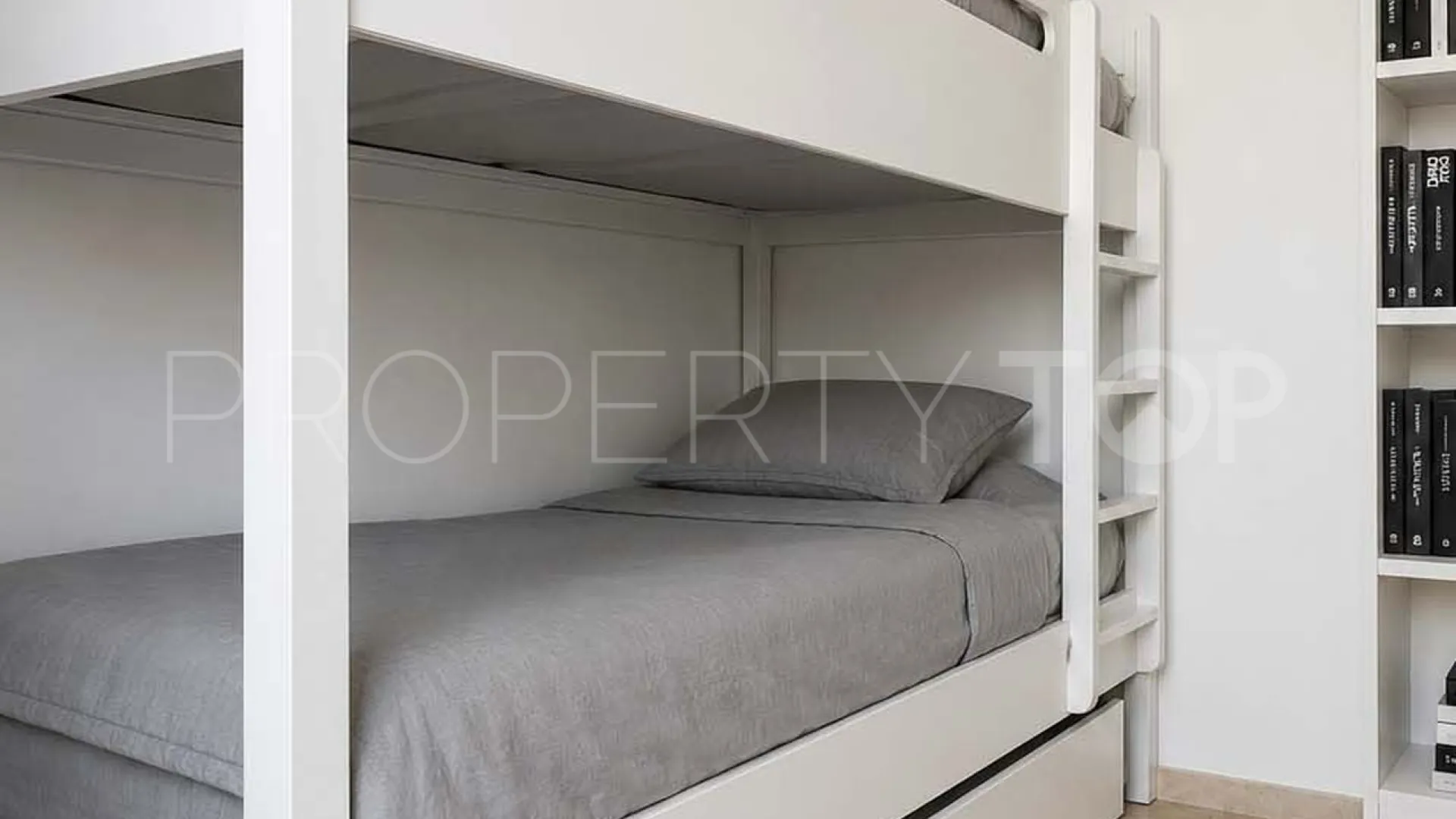 Alcorrín 3 bedrooms penthouse for sale
