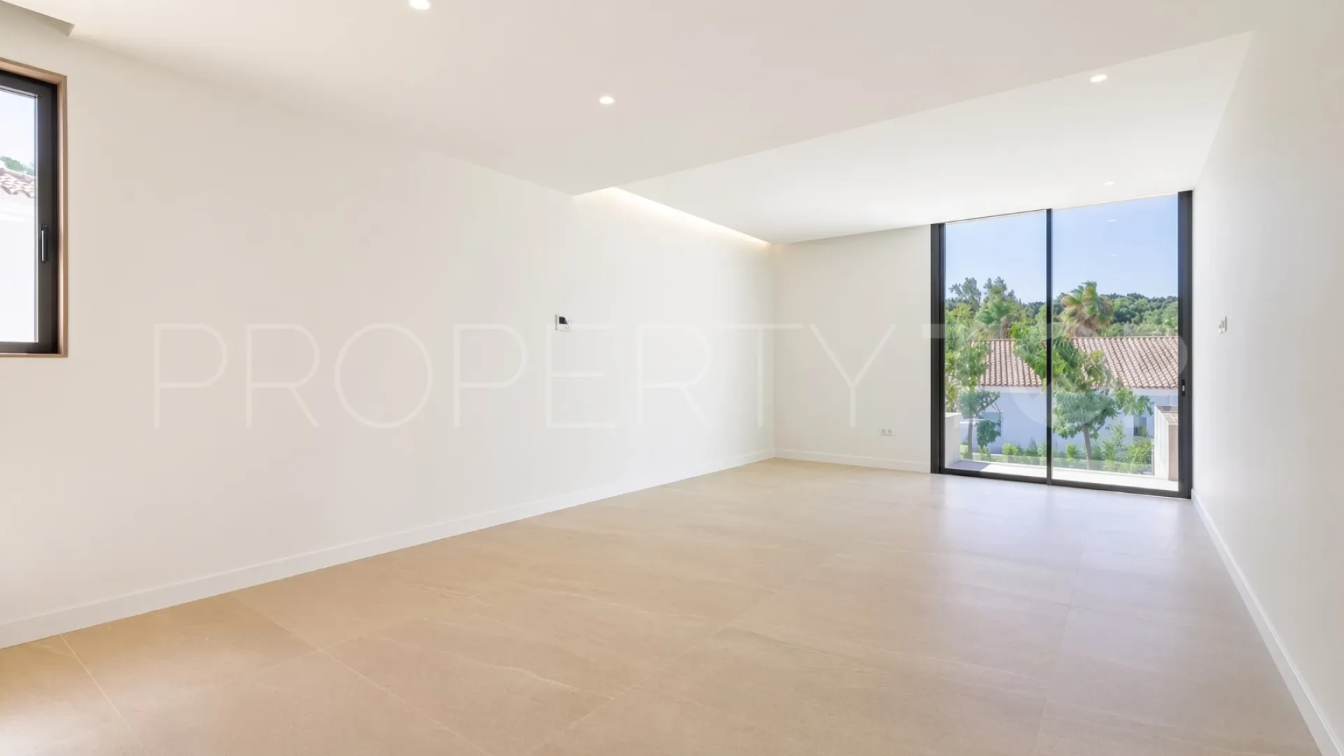 Villa with 4 bedrooms for sale in Zona F