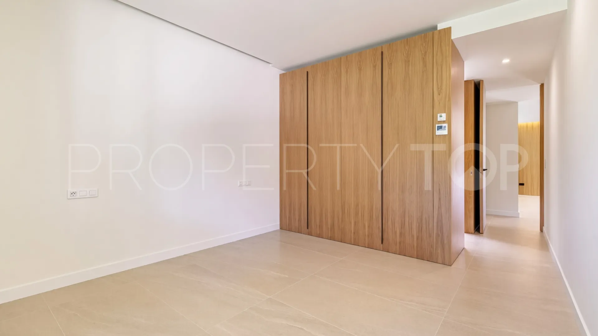 Villa with 4 bedrooms for sale in Zona F