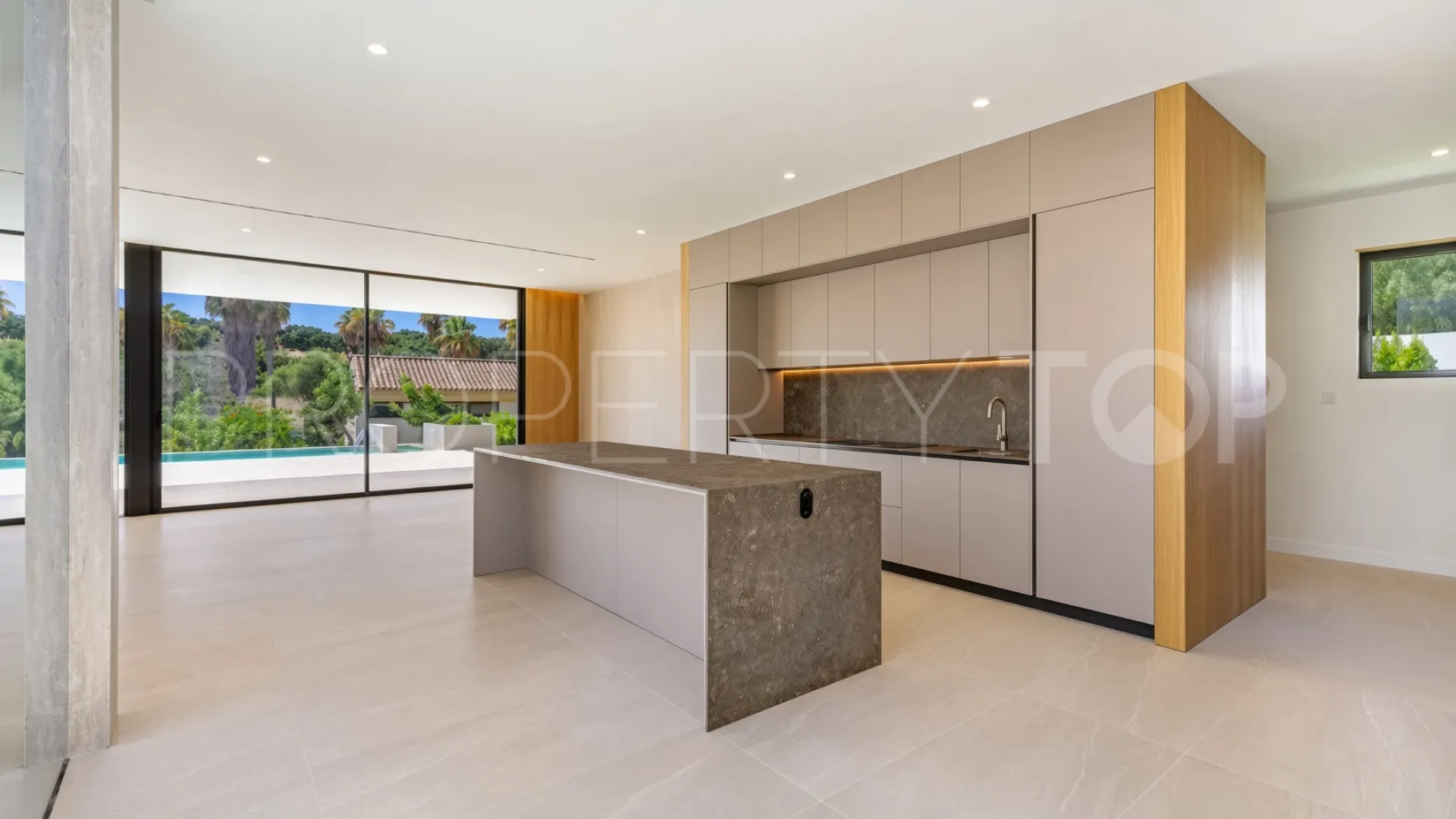 Villa with 4 bedrooms for sale in Zona F
