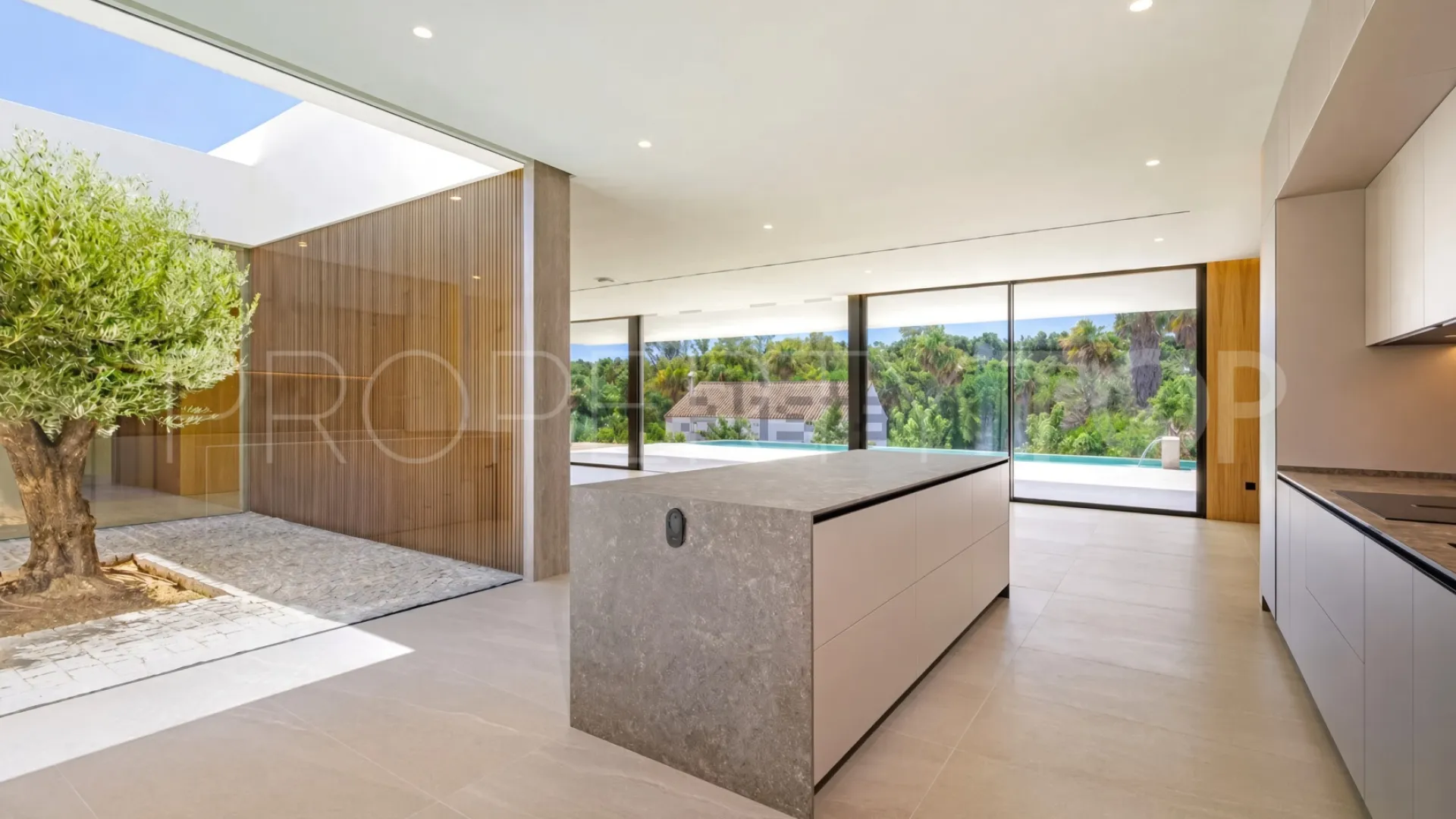 Villa with 4 bedrooms for sale in Zona F