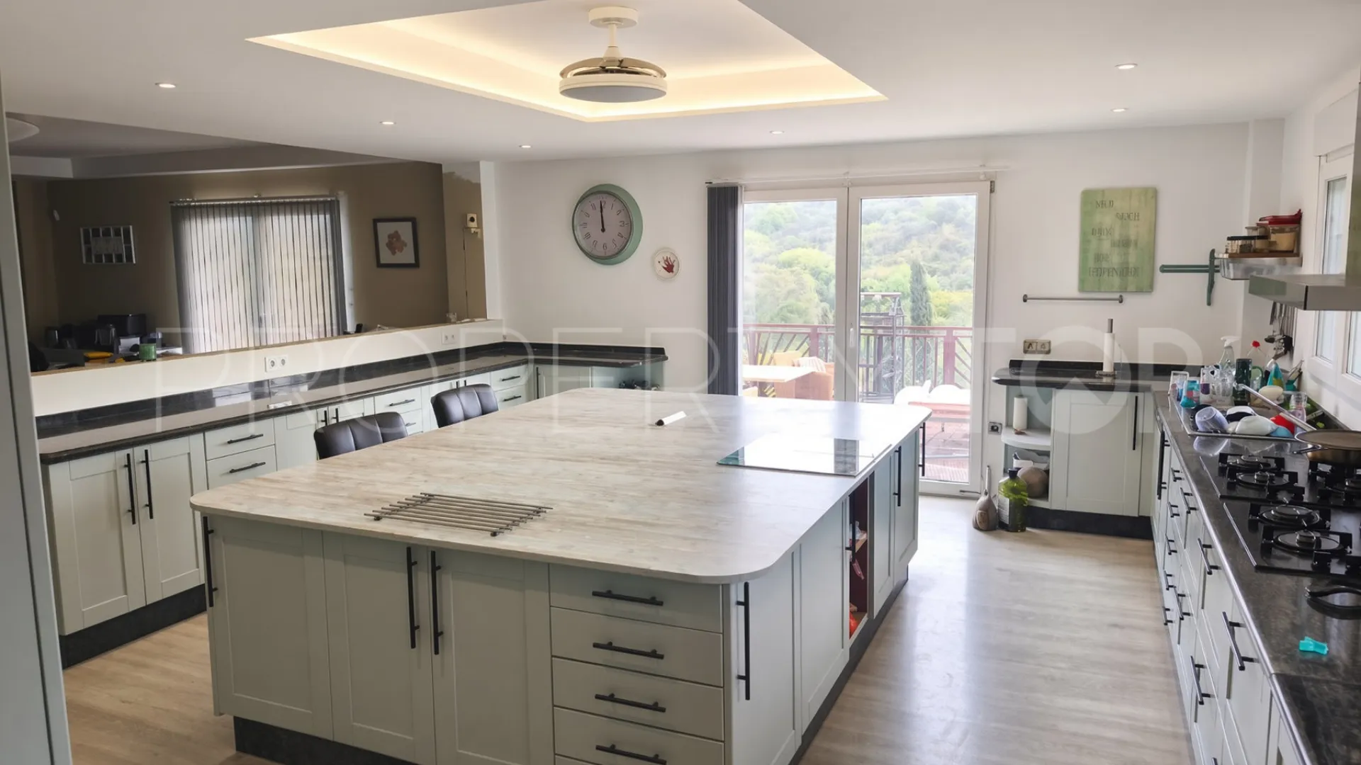 For sale house in Benahavis