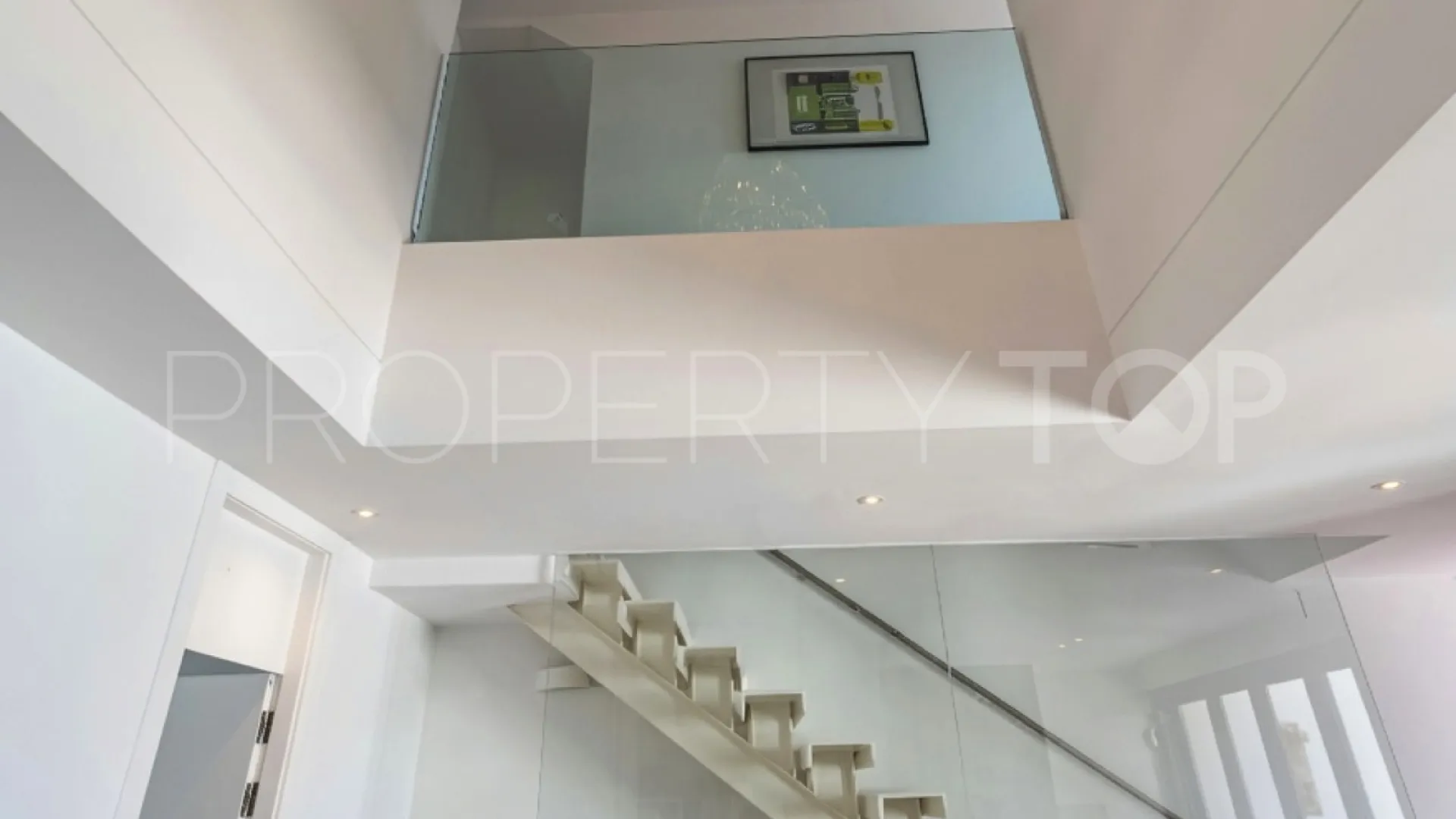 For sale 3 bedrooms semi detached house in San Enrique de Guadiaro