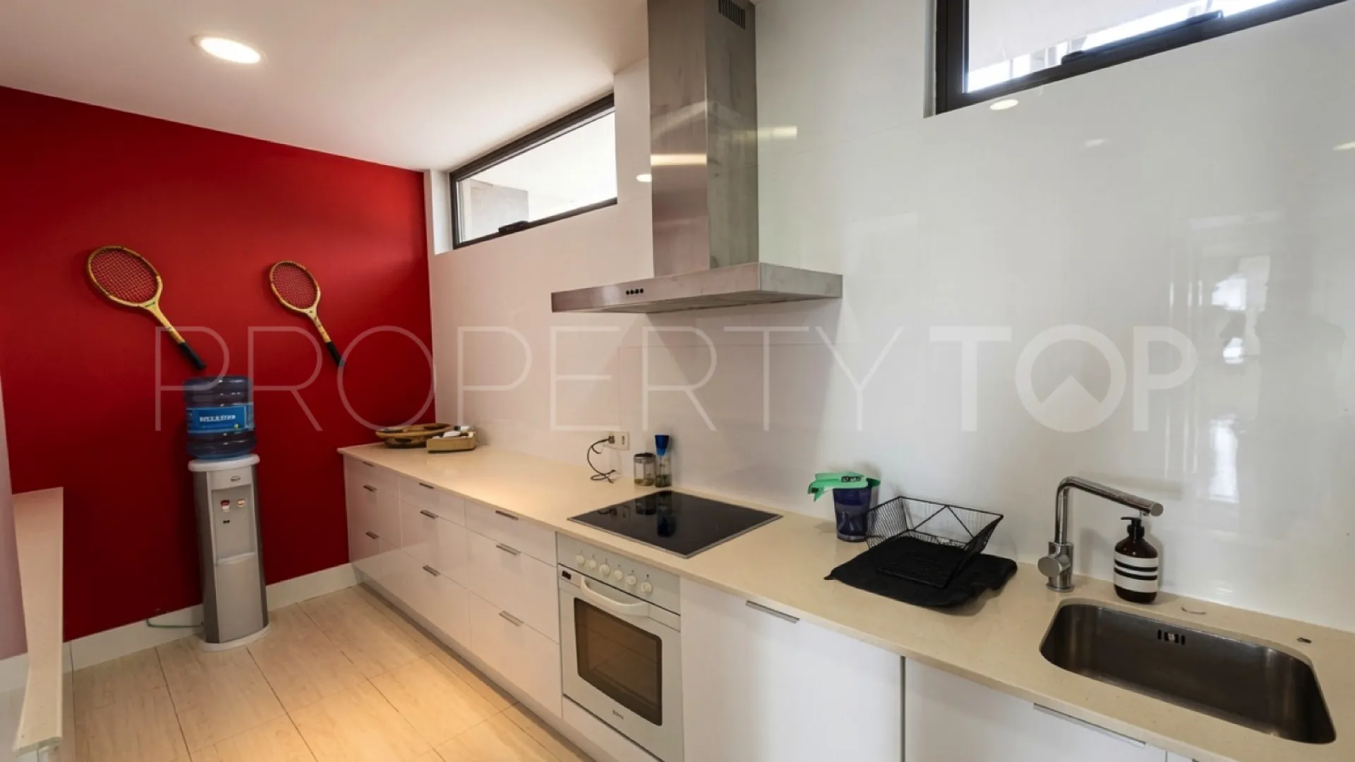 For sale 3 bedrooms semi detached house in San Enrique de Guadiaro