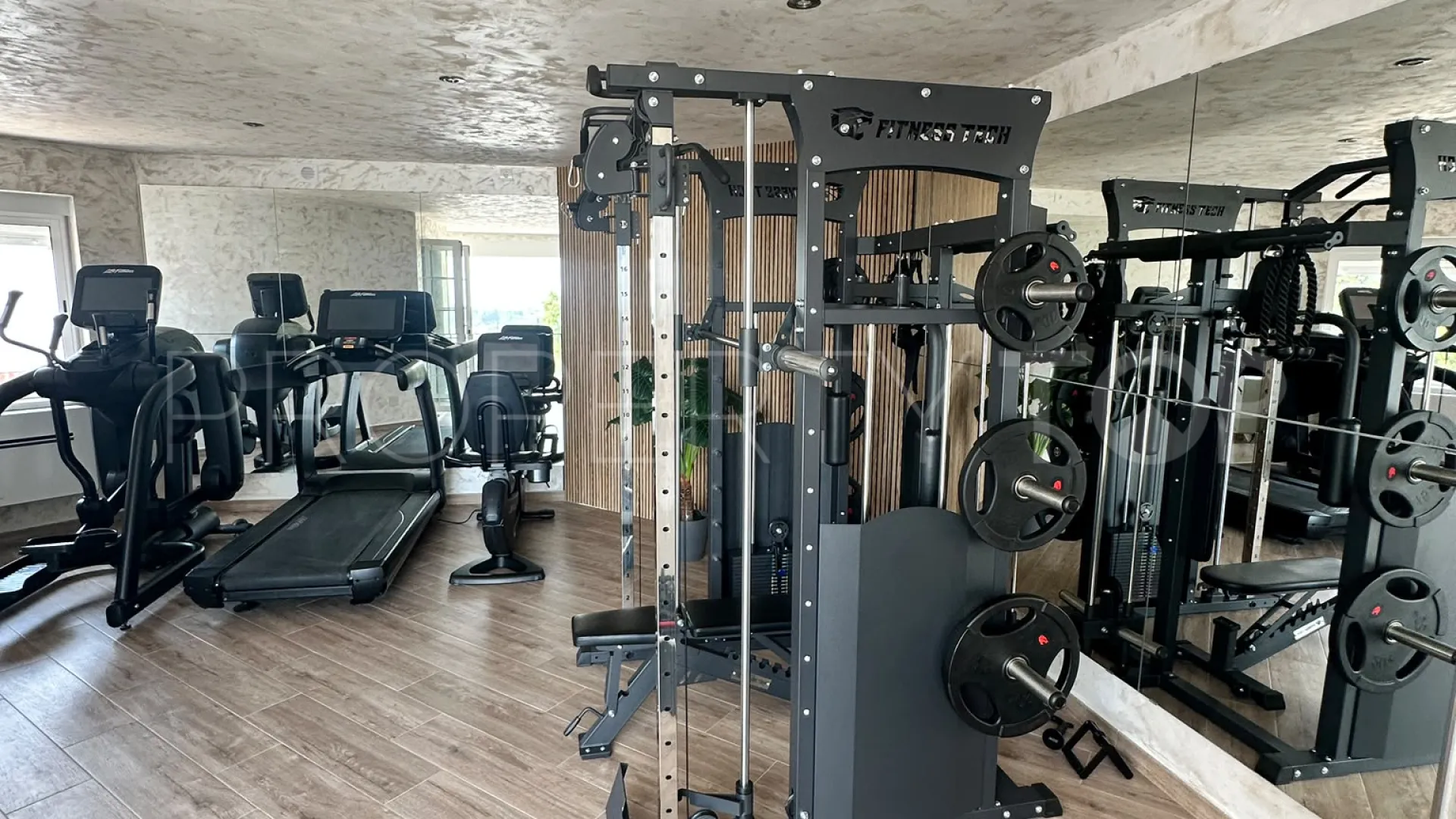Villa en venta en Forest Hills