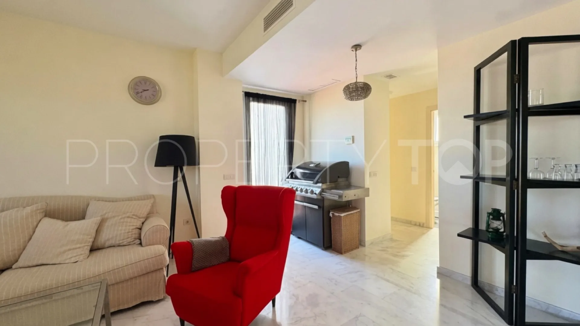 Atico duplex de 2 dormitorios en venta en Valle Romano