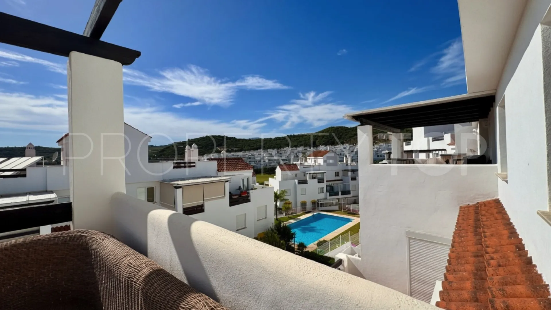 Atico duplex de 2 dormitorios en venta en Valle Romano