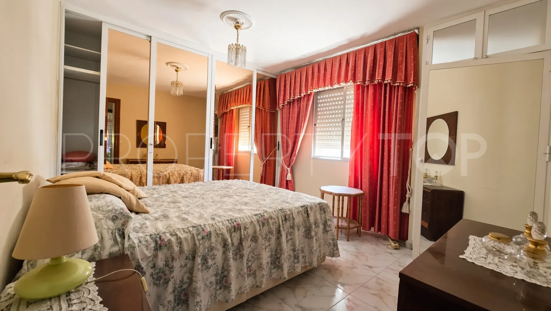 For sale apartment with 3 bedrooms in Divina Pastora