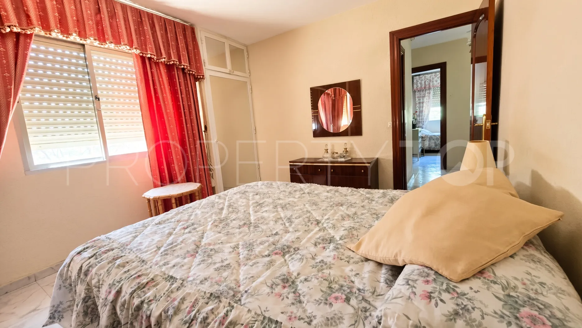 For sale apartment with 3 bedrooms in Divina Pastora