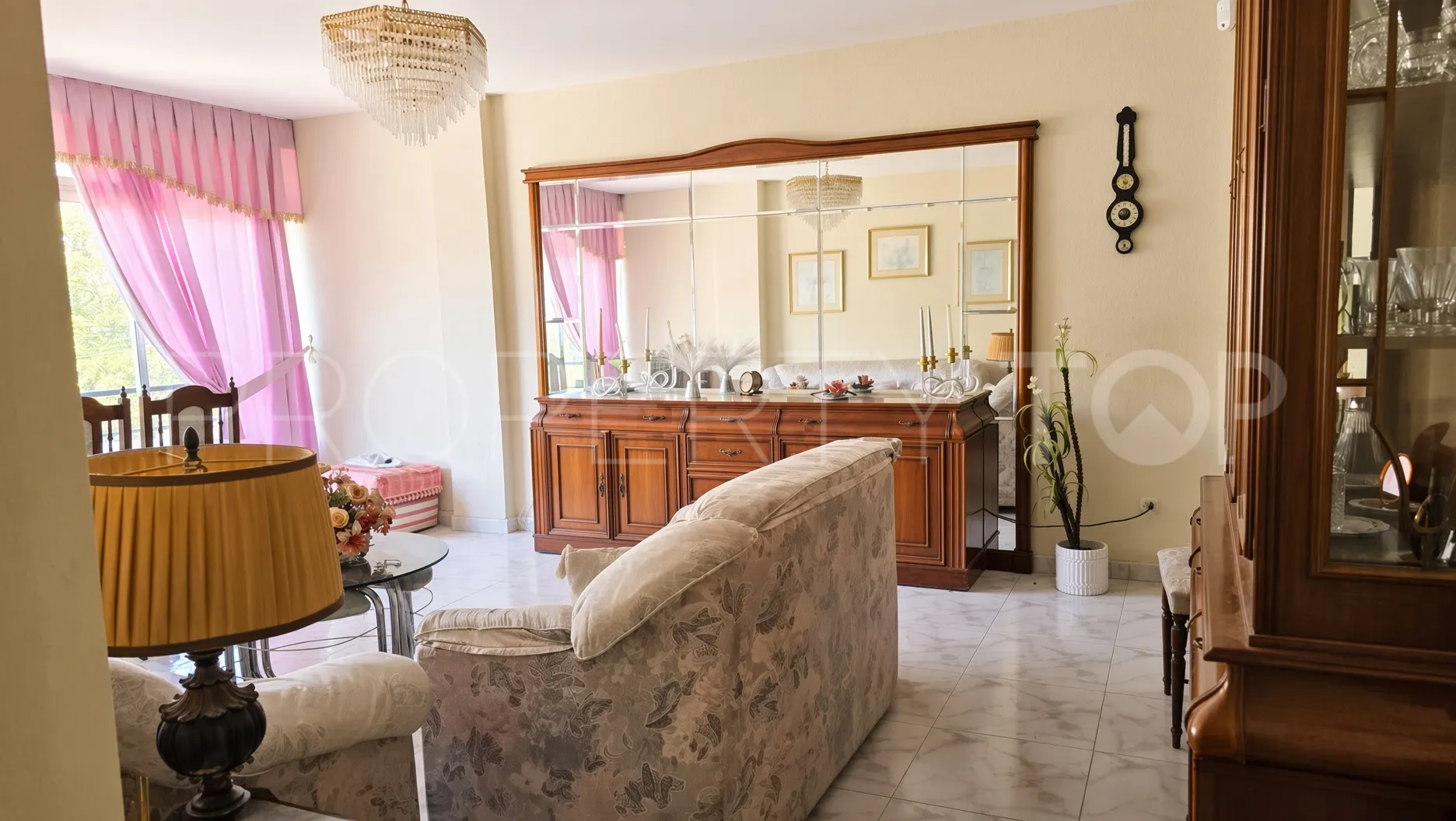 For sale apartment with 3 bedrooms in Divina Pastora