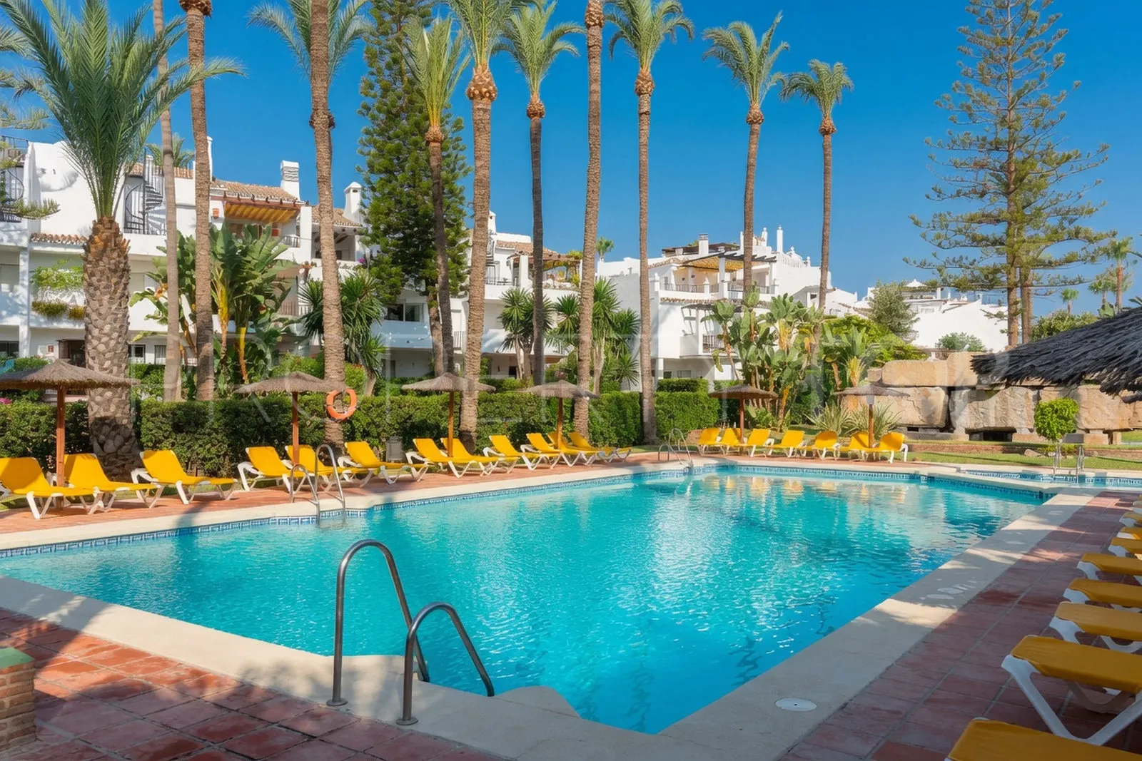 3 bedrooms penthouse in Cortijo Blanco for sale