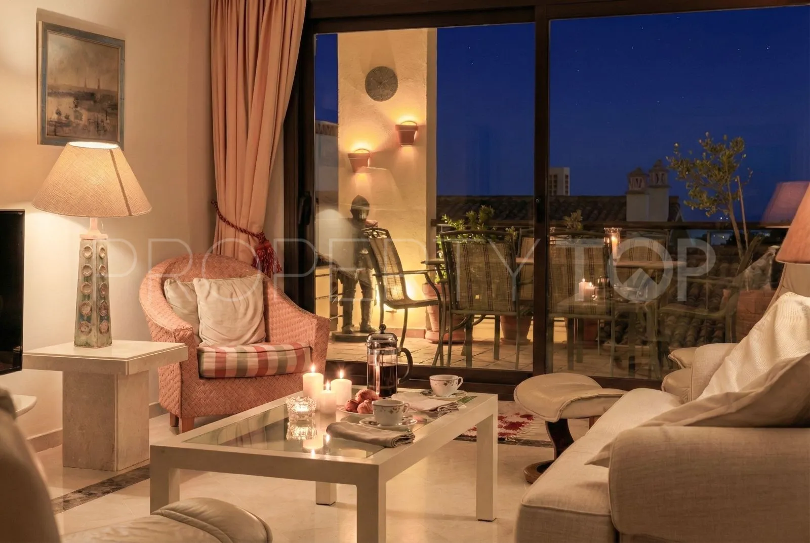 Apartamento planta baja a la venta en Los Arqueros de 3 dormitorios
