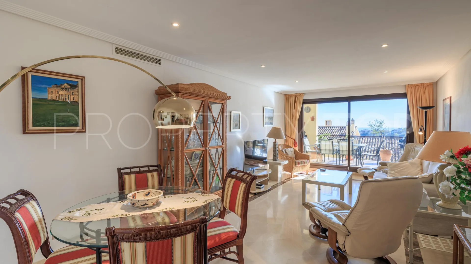 Apartamento planta baja a la venta en Los Arqueros de 3 dormitorios