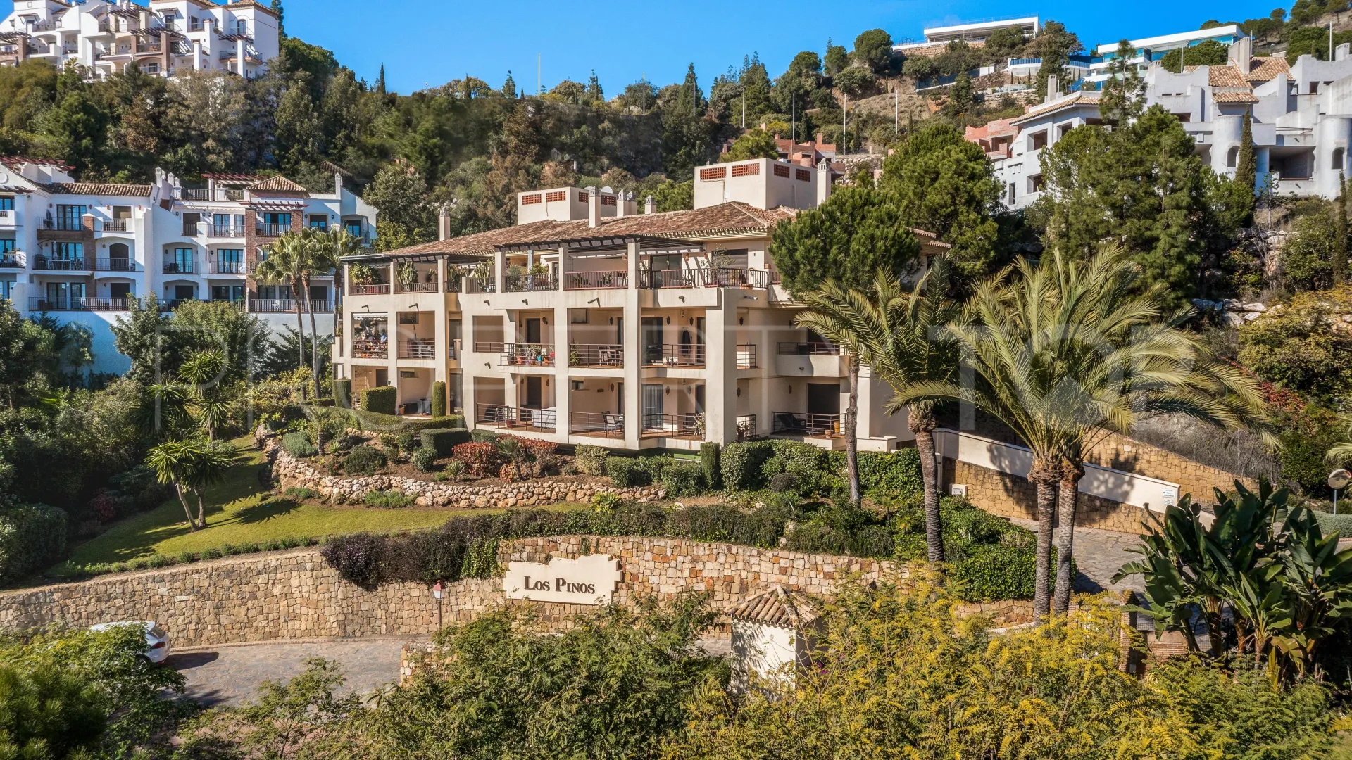 Apartamento planta baja a la venta en Los Arqueros de 3 dormitorios