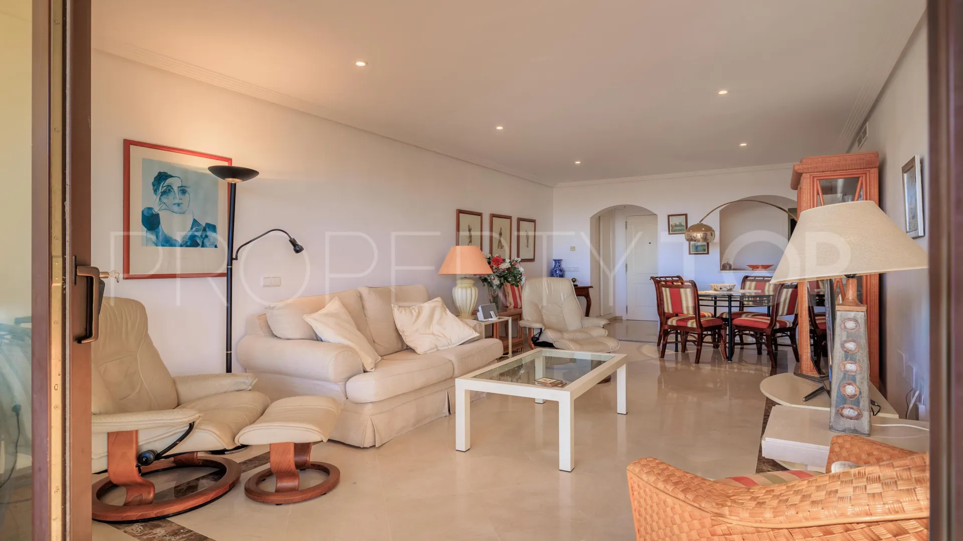 Apartamento planta baja a la venta en Los Arqueros de 3 dormitorios