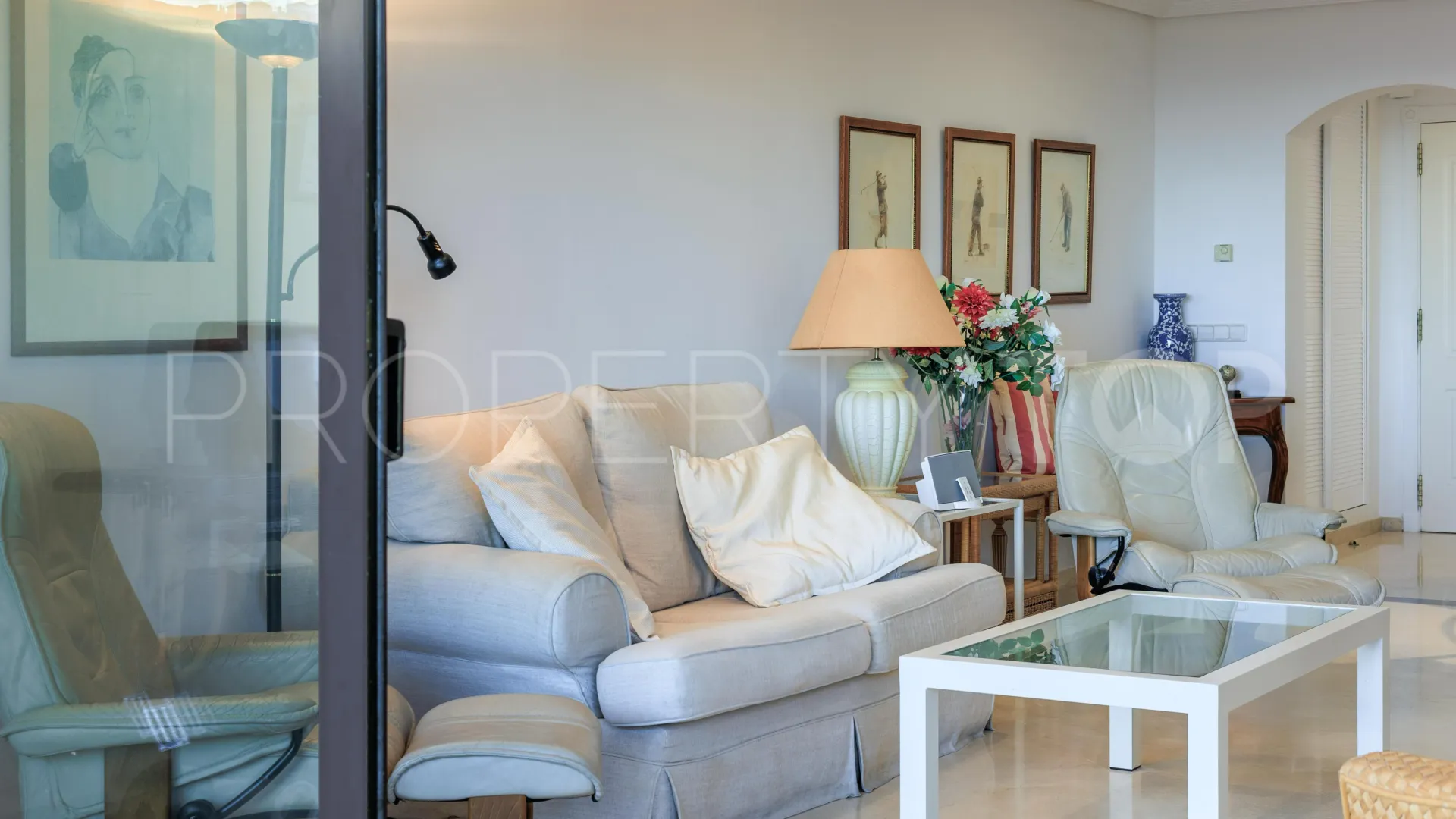 Apartamento planta baja a la venta en Los Arqueros de 3 dormitorios