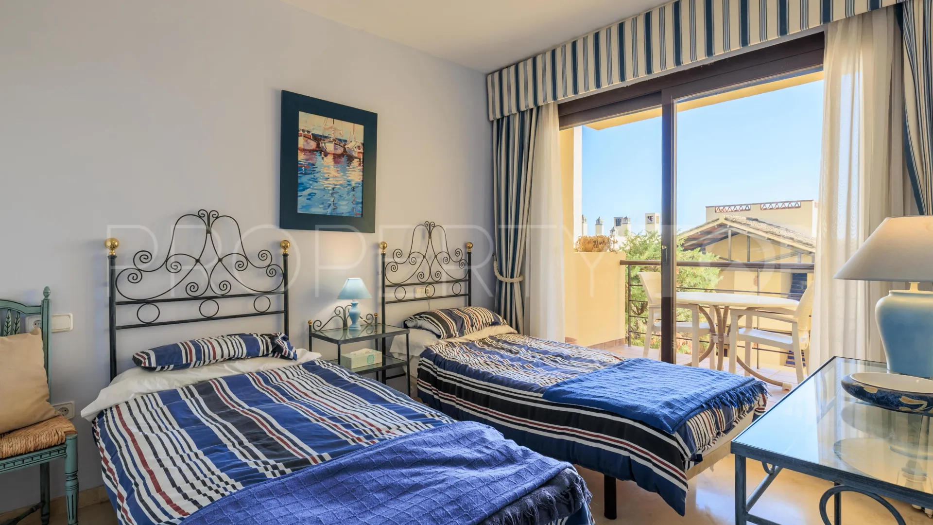 Apartamento planta baja a la venta en Los Arqueros de 3 dormitorios