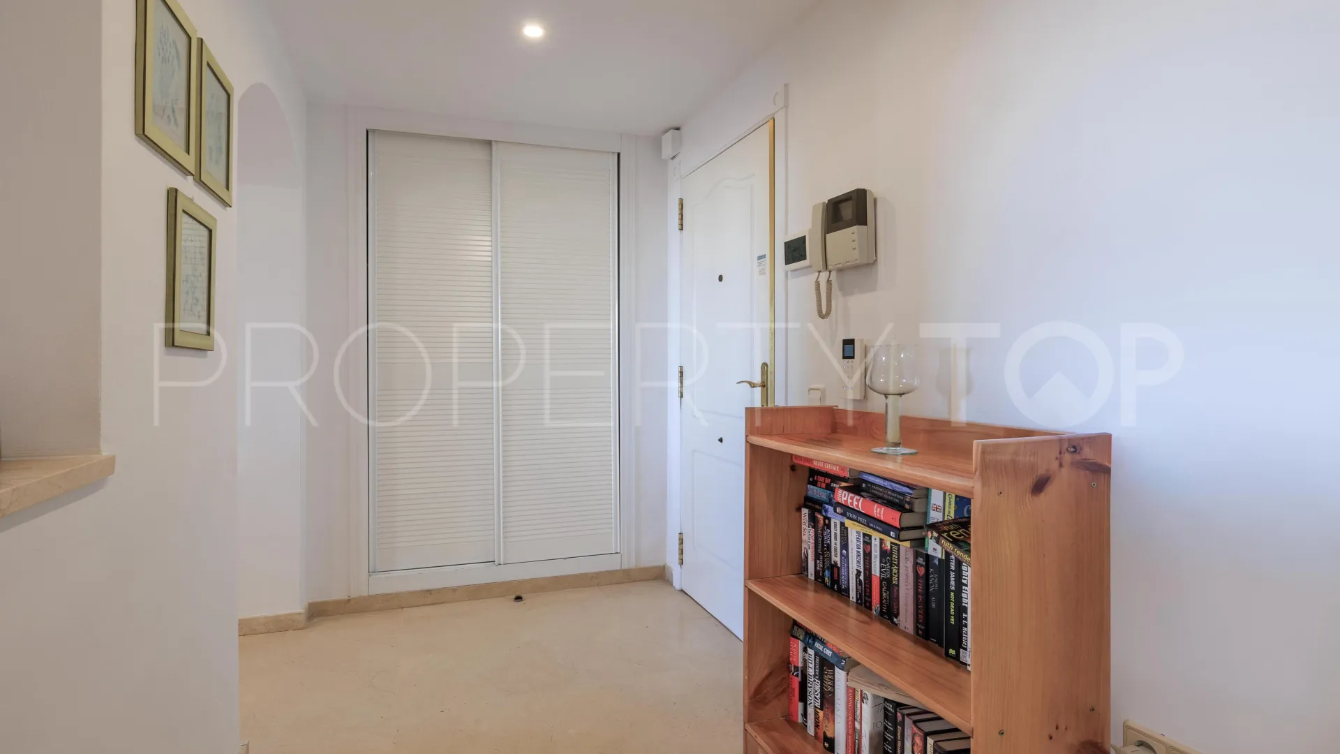 Apartamento planta baja a la venta en Los Arqueros de 3 dormitorios