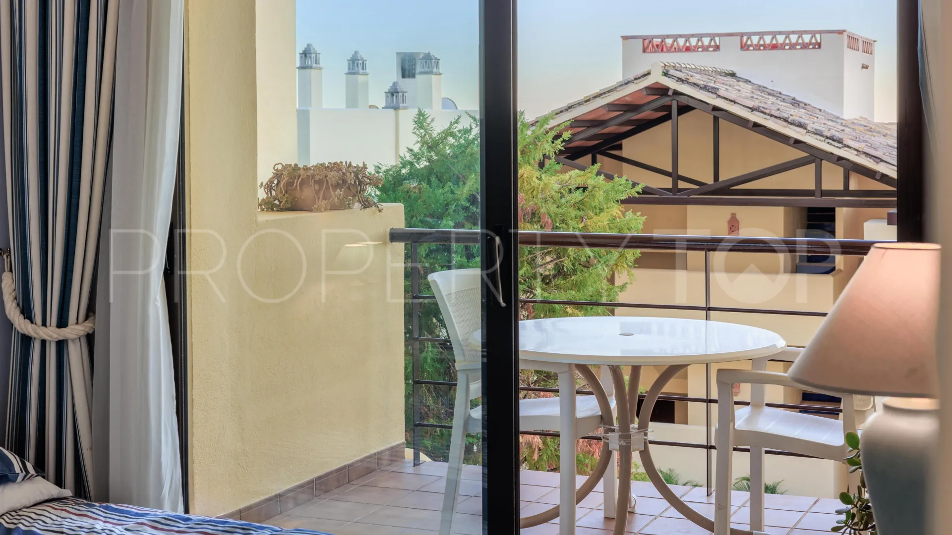 Apartamento planta baja a la venta en Los Arqueros de 3 dormitorios