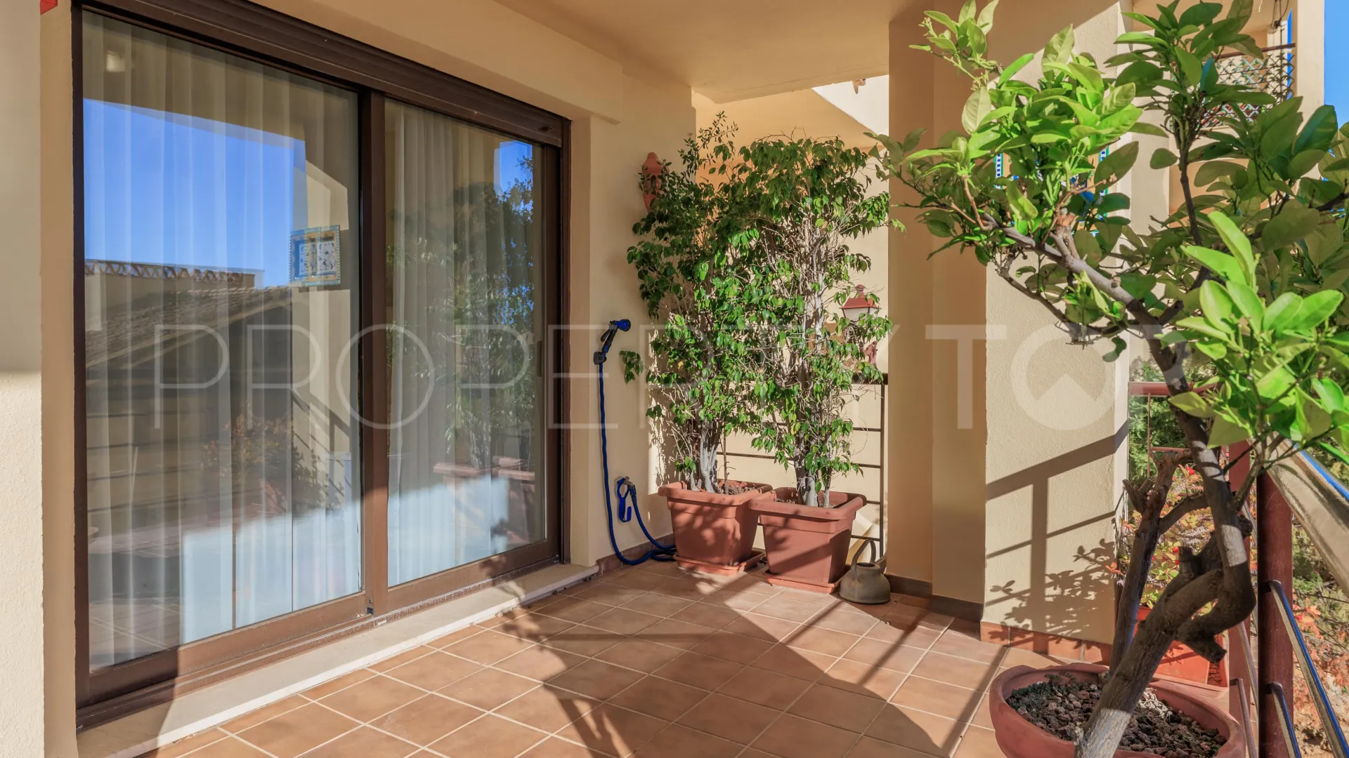 Apartamento planta baja a la venta en Los Arqueros de 3 dormitorios