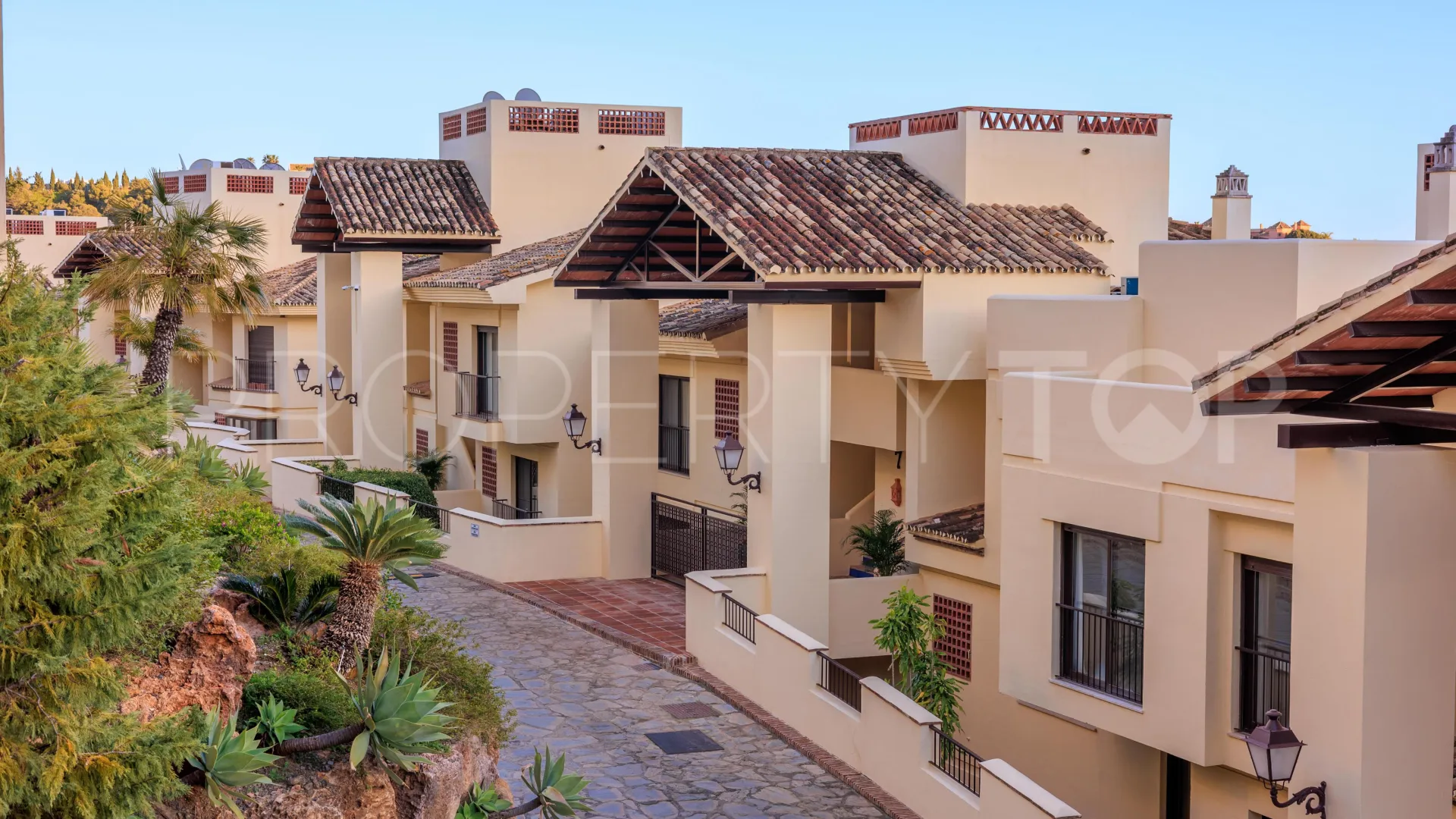 Apartamento planta baja a la venta en Los Arqueros de 3 dormitorios