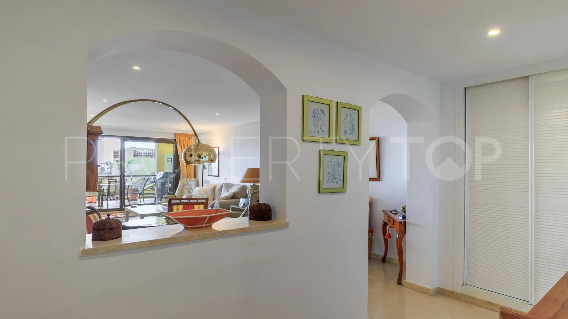 Apartamento planta baja a la venta en Los Arqueros de 3 dormitorios