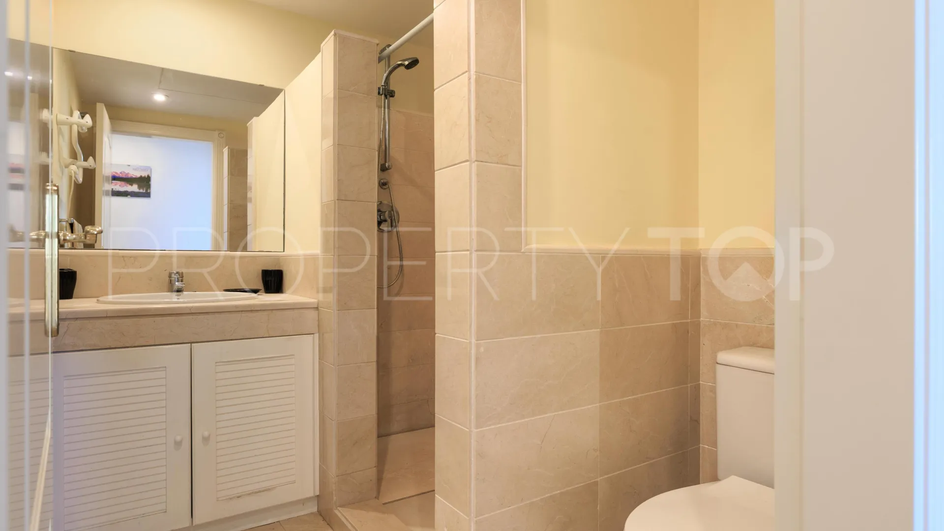 Apartamento planta baja a la venta en Los Arqueros de 3 dormitorios