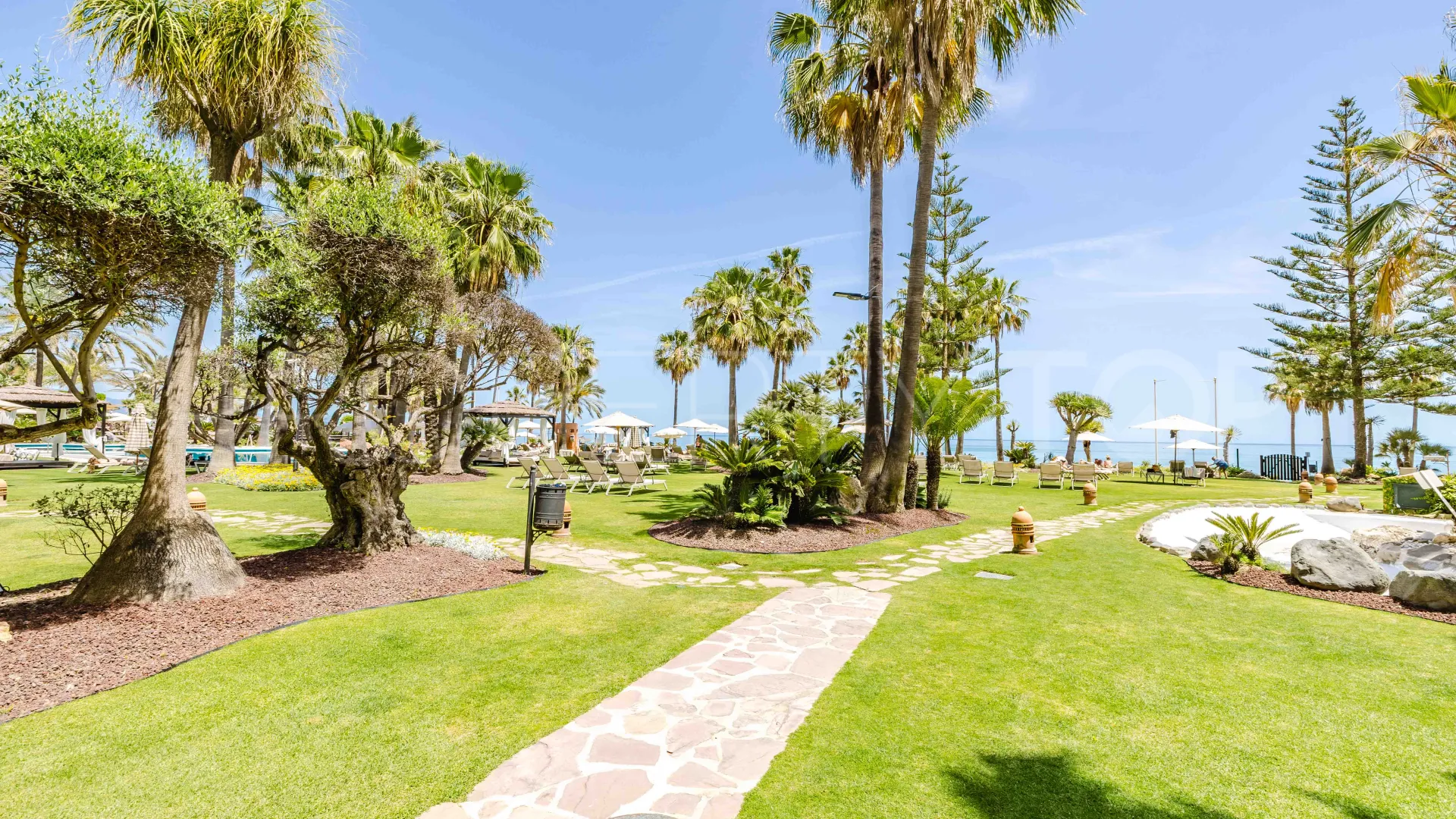 Se vende apartamento en Beach Side New Golden Mile