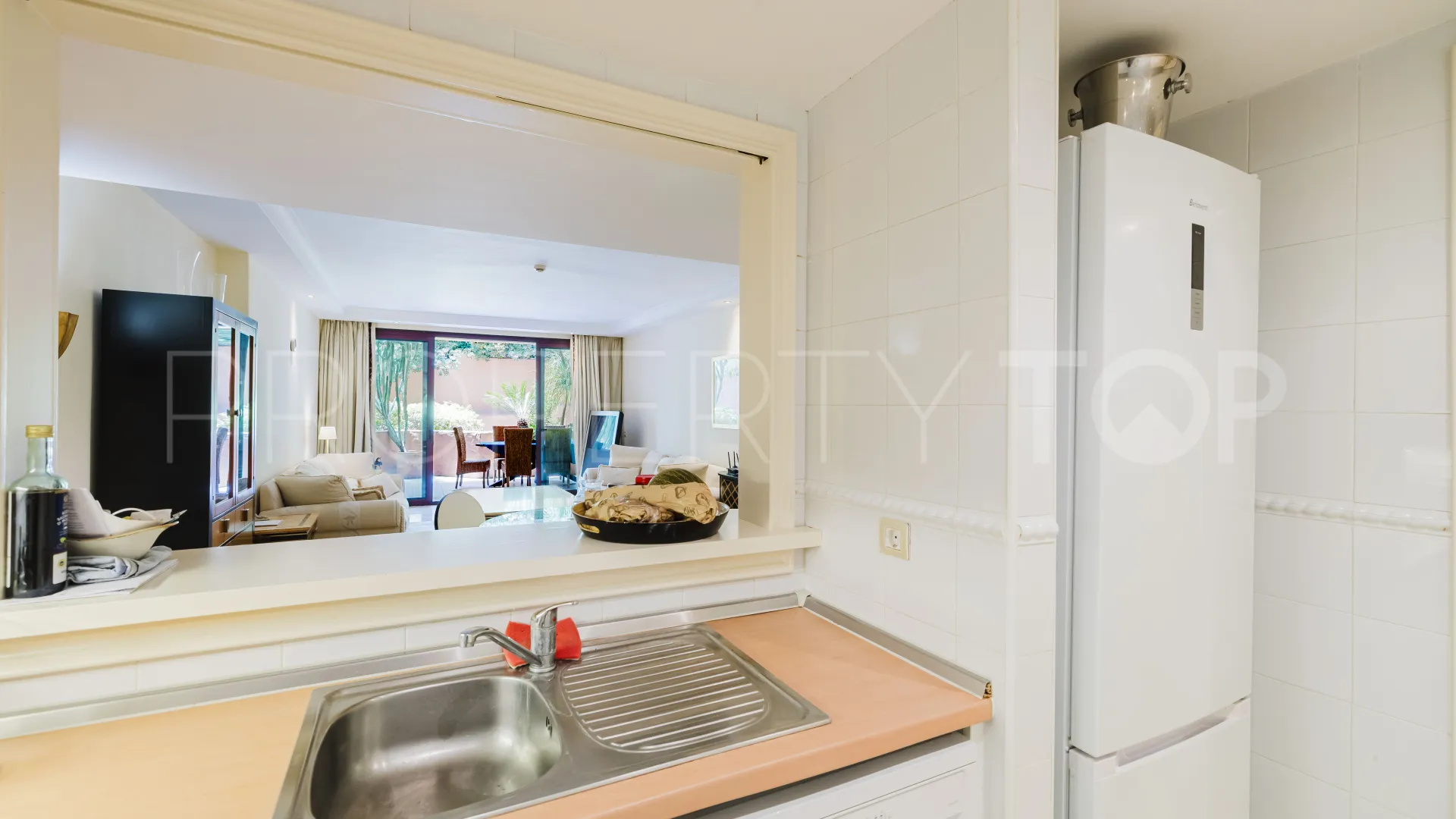 Se vende apartamento en Beach Side New Golden Mile